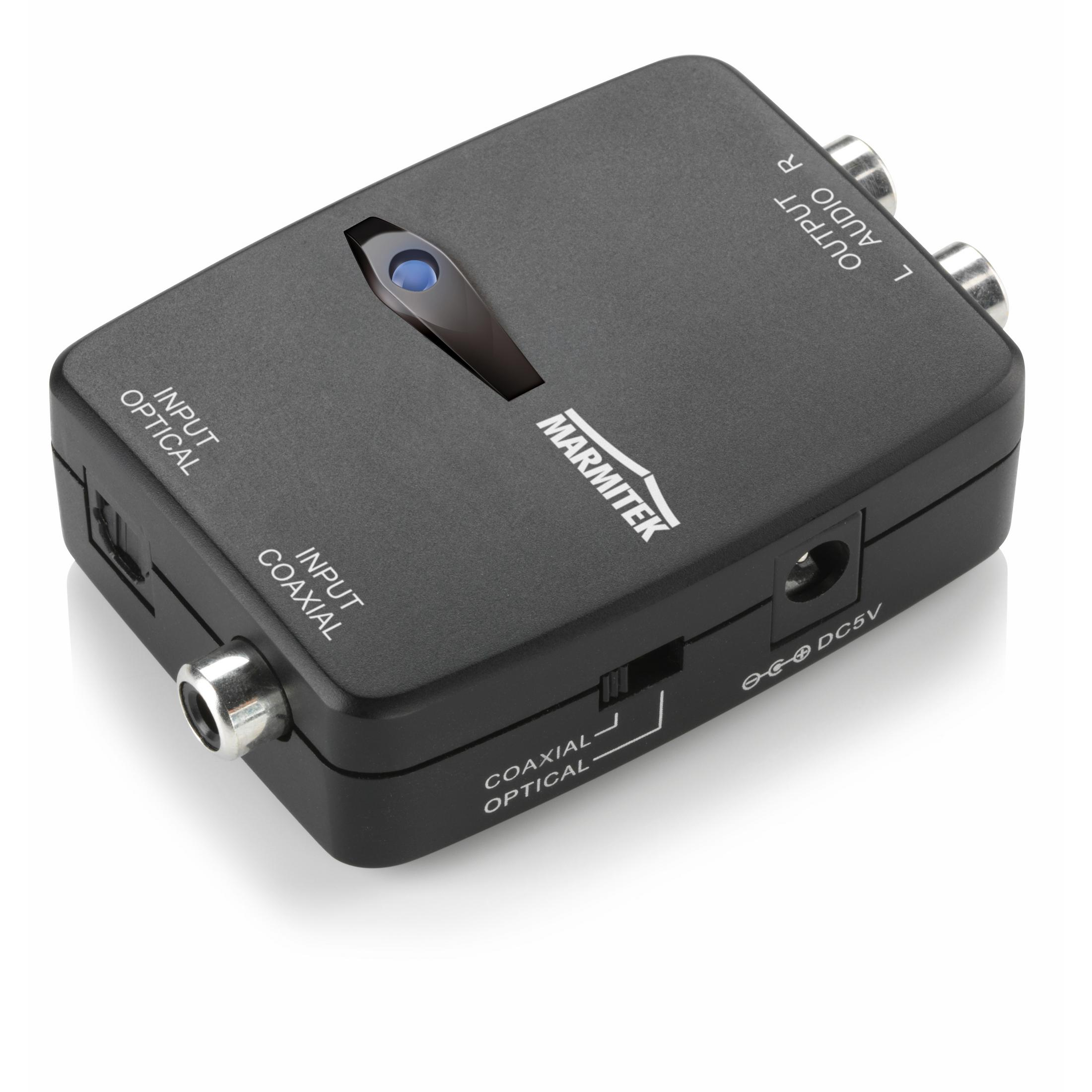 Scatola convertitore audio nera con più porte di ingresso e uscita.