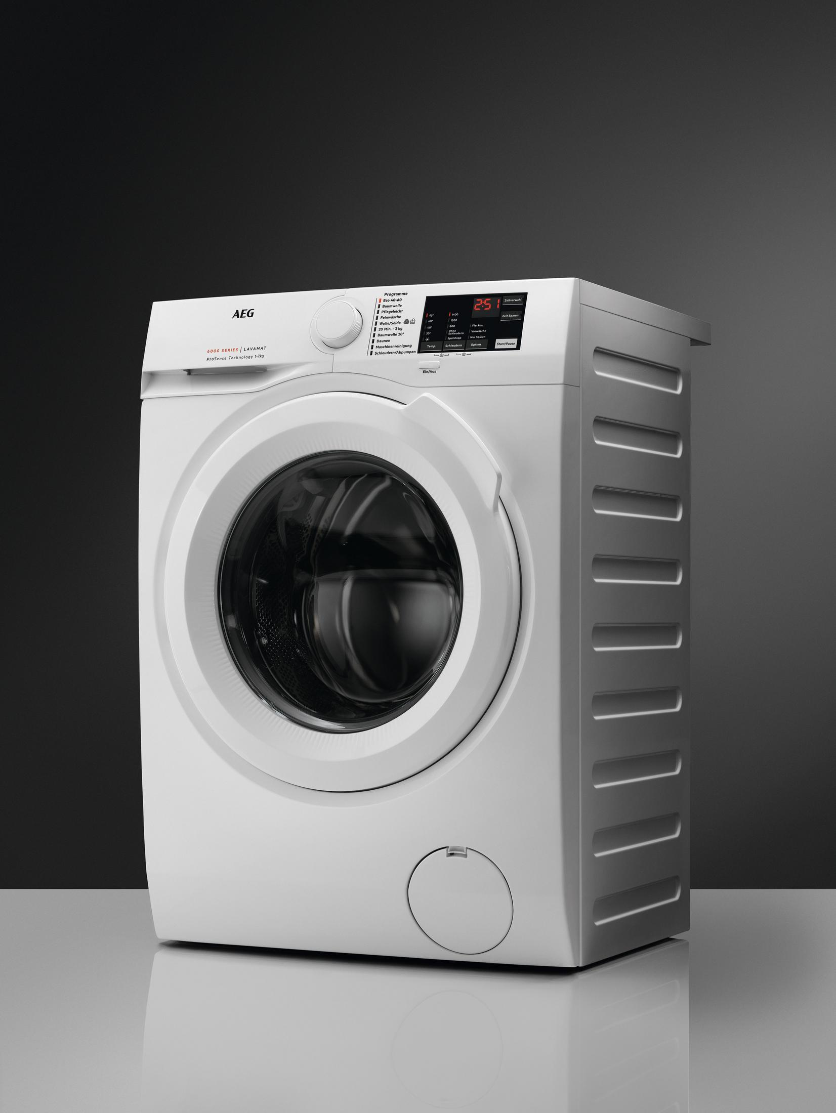 AEG L 6 FBA mit A) ProSense® 51680 Mengenautomatik kg, (8 U/Min., Waschmaschine Serie 1551 6000