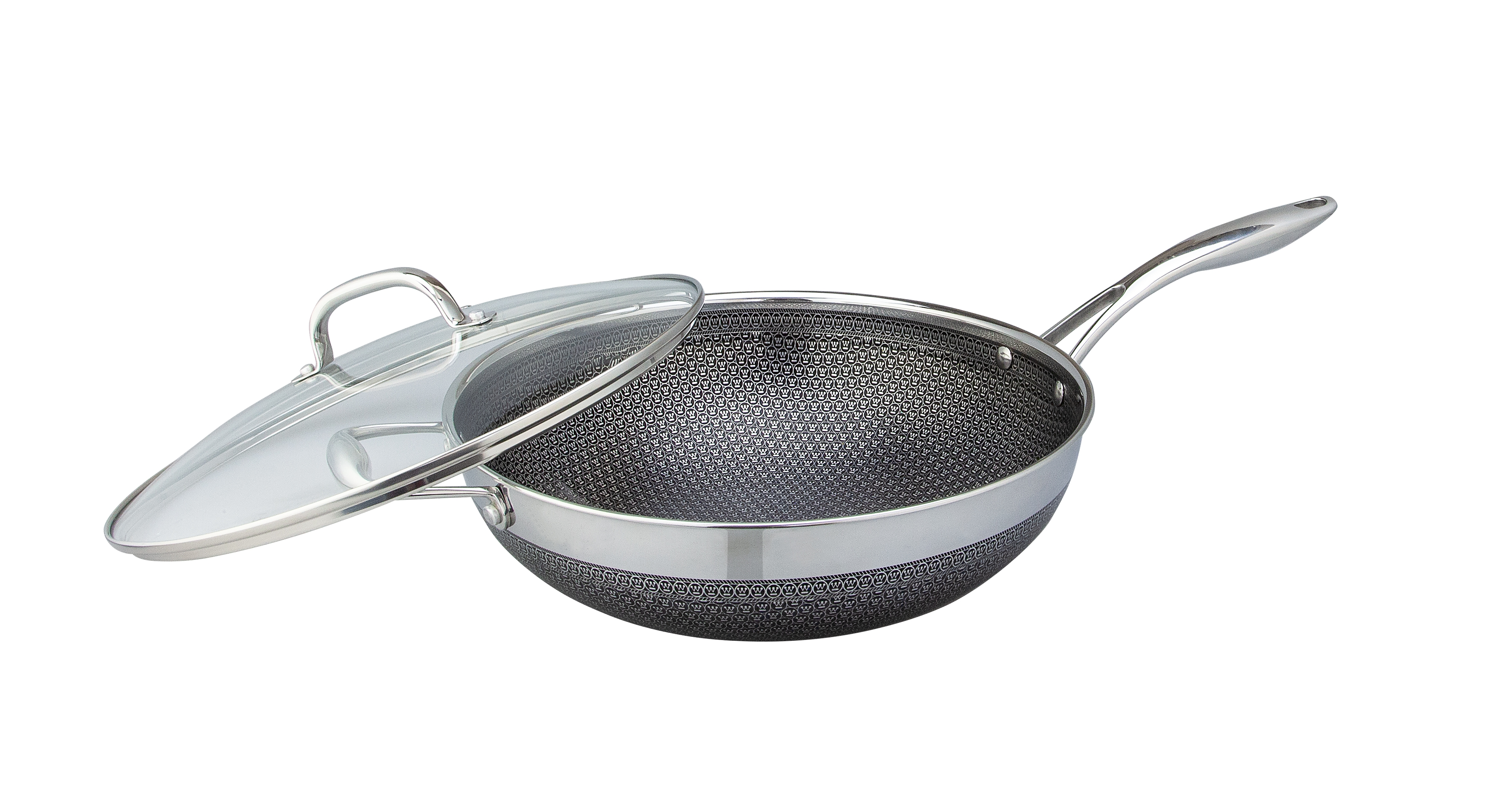 Wok-Pfanne mit Glasdeckel, Edelstahlgriff und strukturierter Kochfläche.