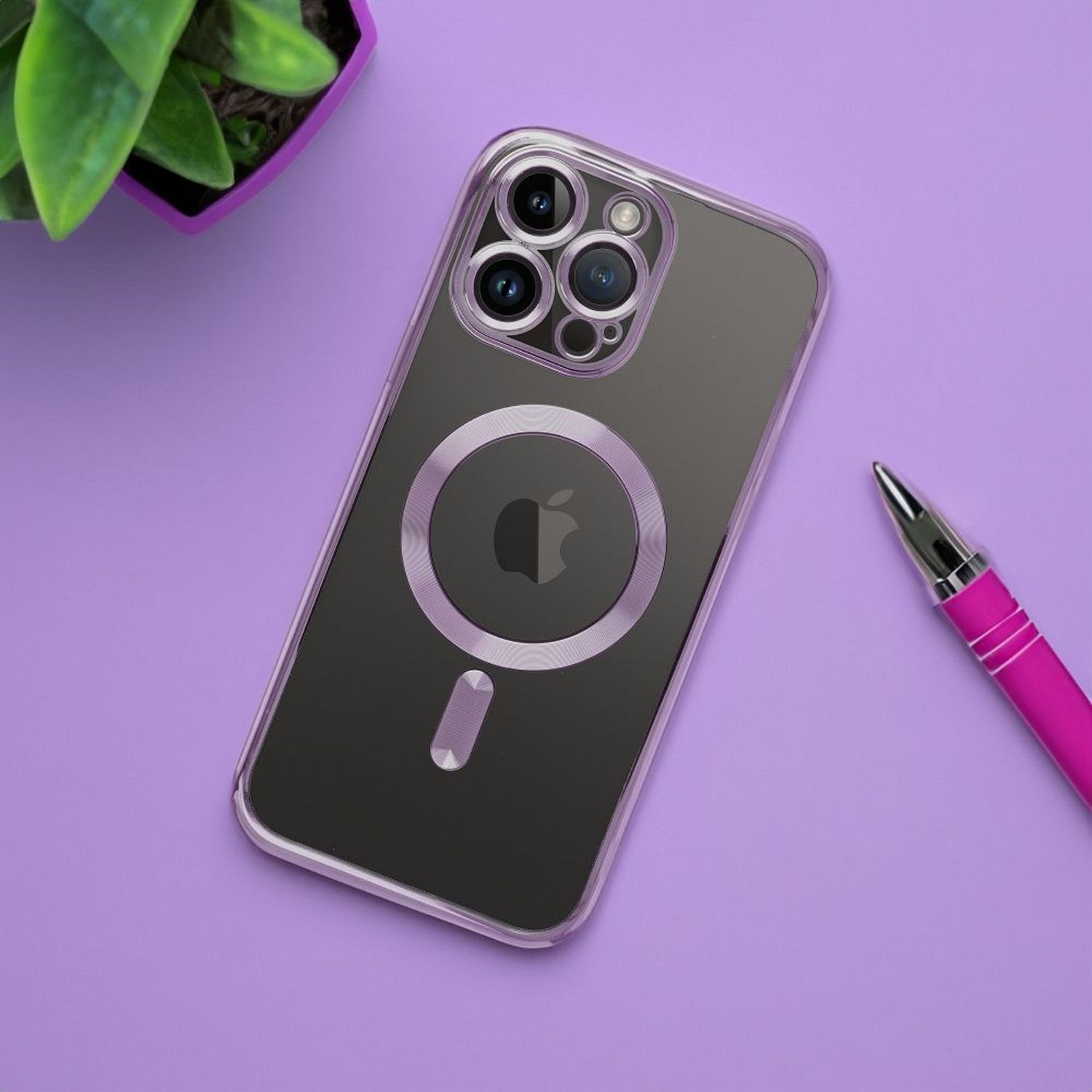 Eine Handyhülle mit Apple-Logo und Kameralinsen.