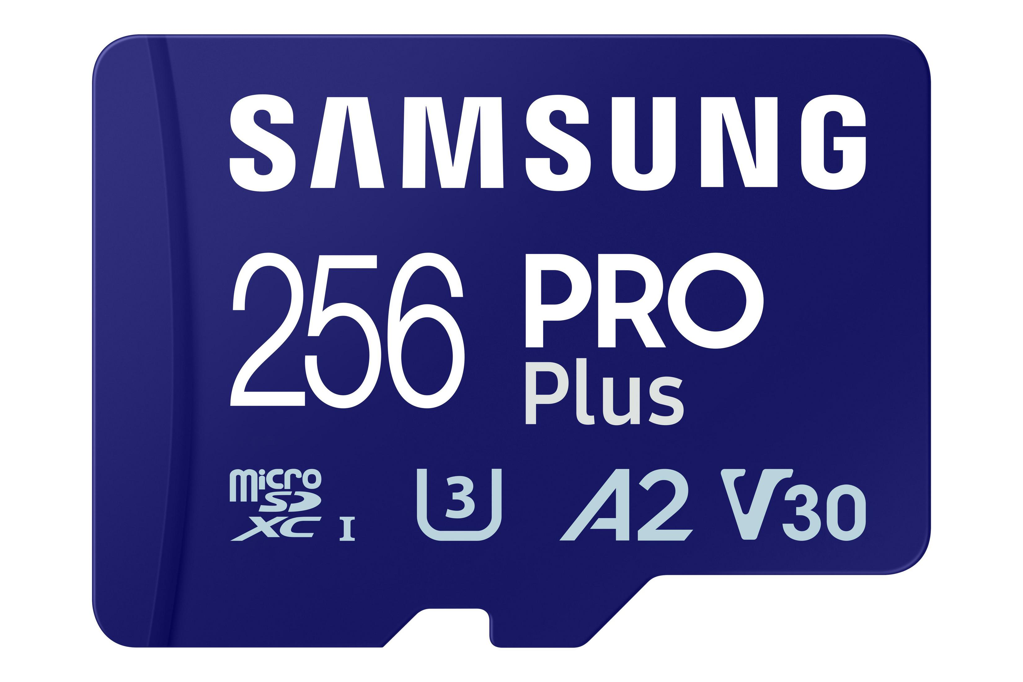 Niebieska karta microSD Samsung 256 PRO Plus z logo i etykietami. Izolowana na białym tle.