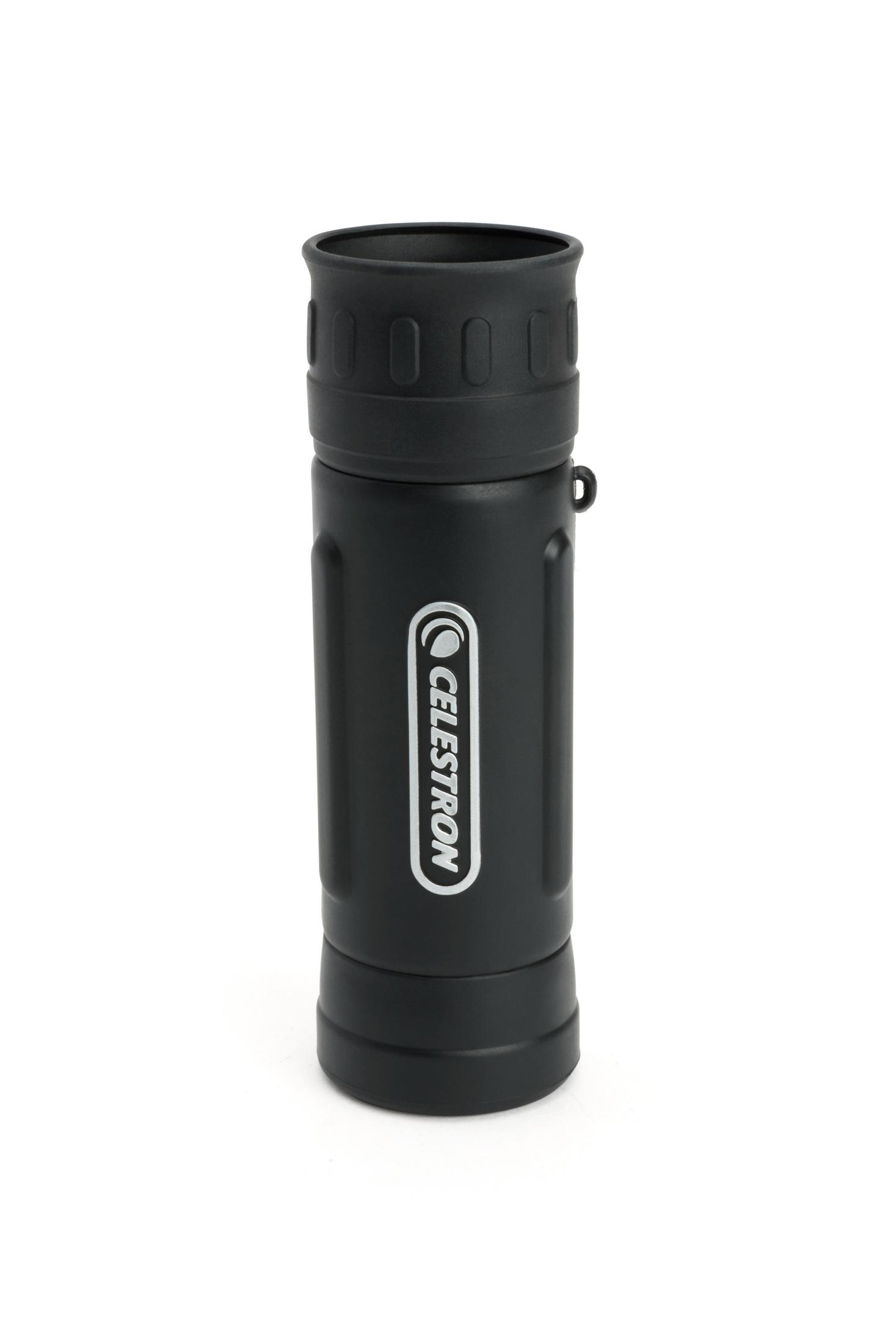 Schwarzes Celestron Monokular in einem Etui, auf weißem Hintergrund, mit dem Markennamen sichtbar.
