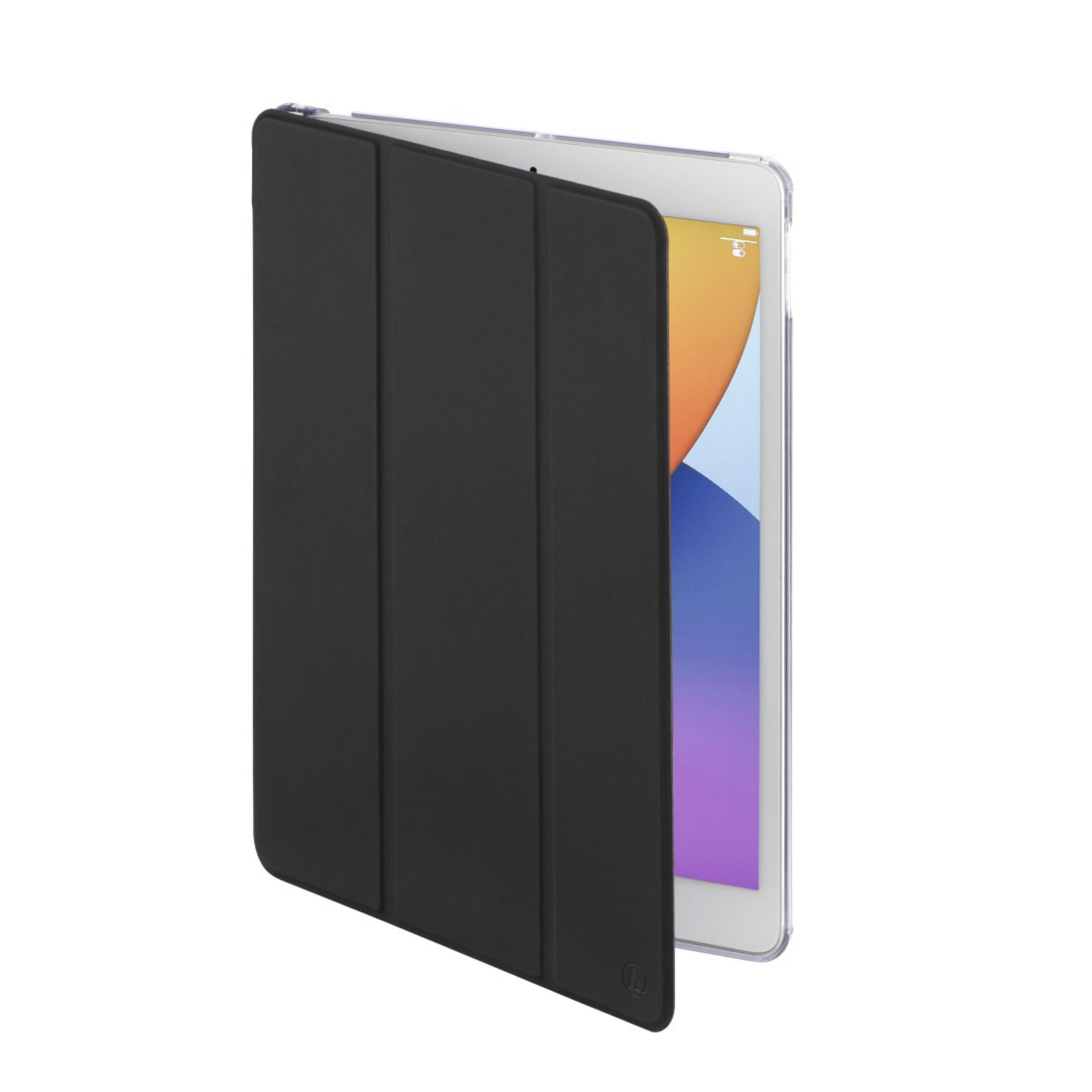 Eine schwarze Tablet-Hülle, geöffnet, zeigt ein Tablet mit Bildschirm und hellfarbigem Rahmen.