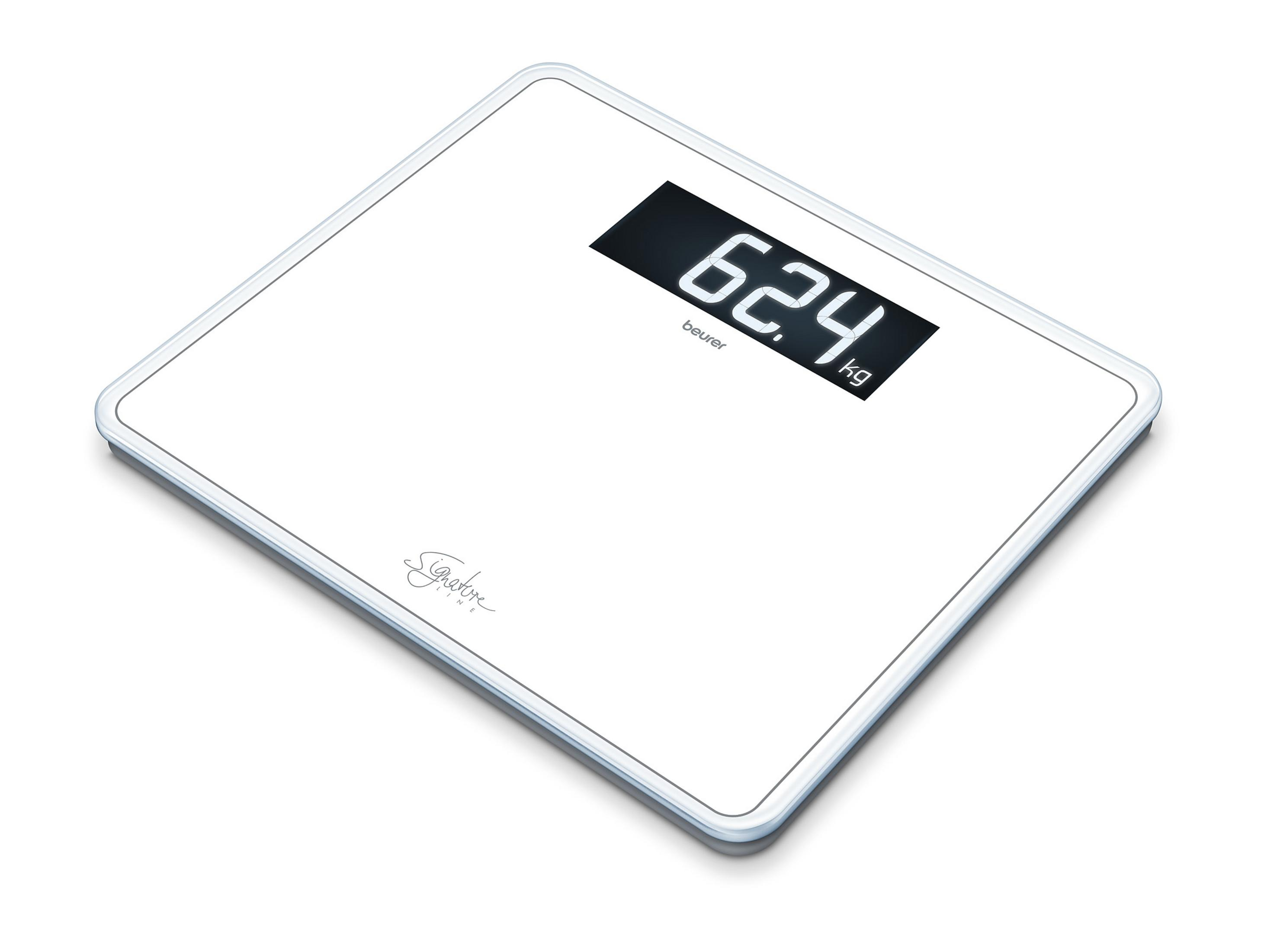Bilancia per corpo bianca. Lo schermo mostra 62,4 kg. Il marchio è Beurer.