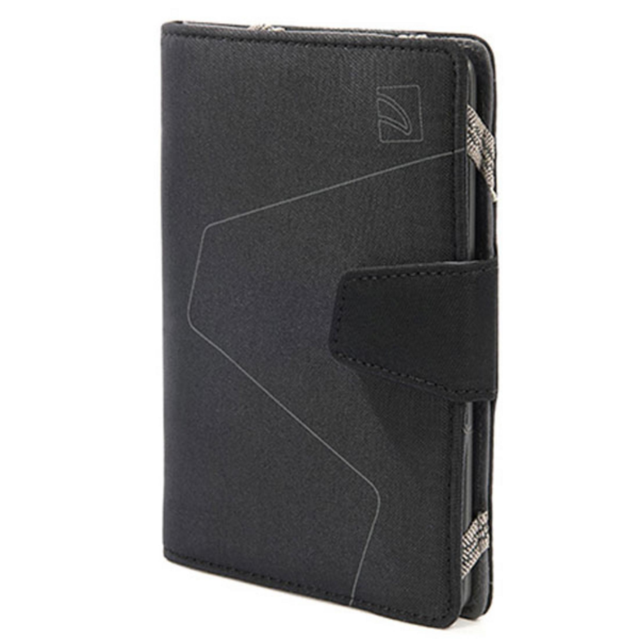 Una cartera negra sobre fondo blanco.