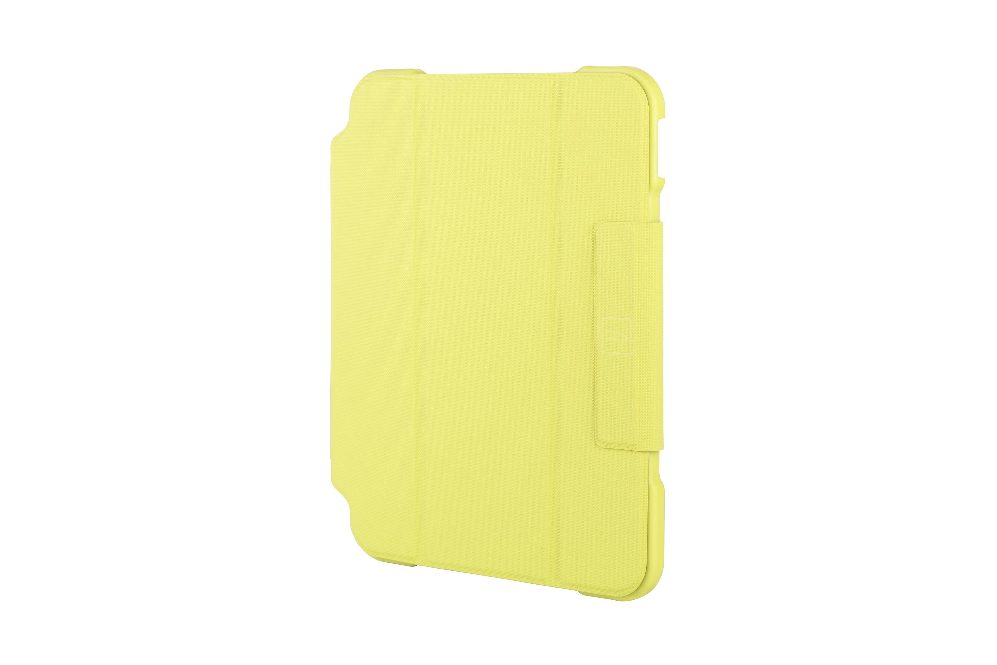 Una funda amarilla para tablet, cerrada. La funda tiene un diseño único. El fondo es blanco.