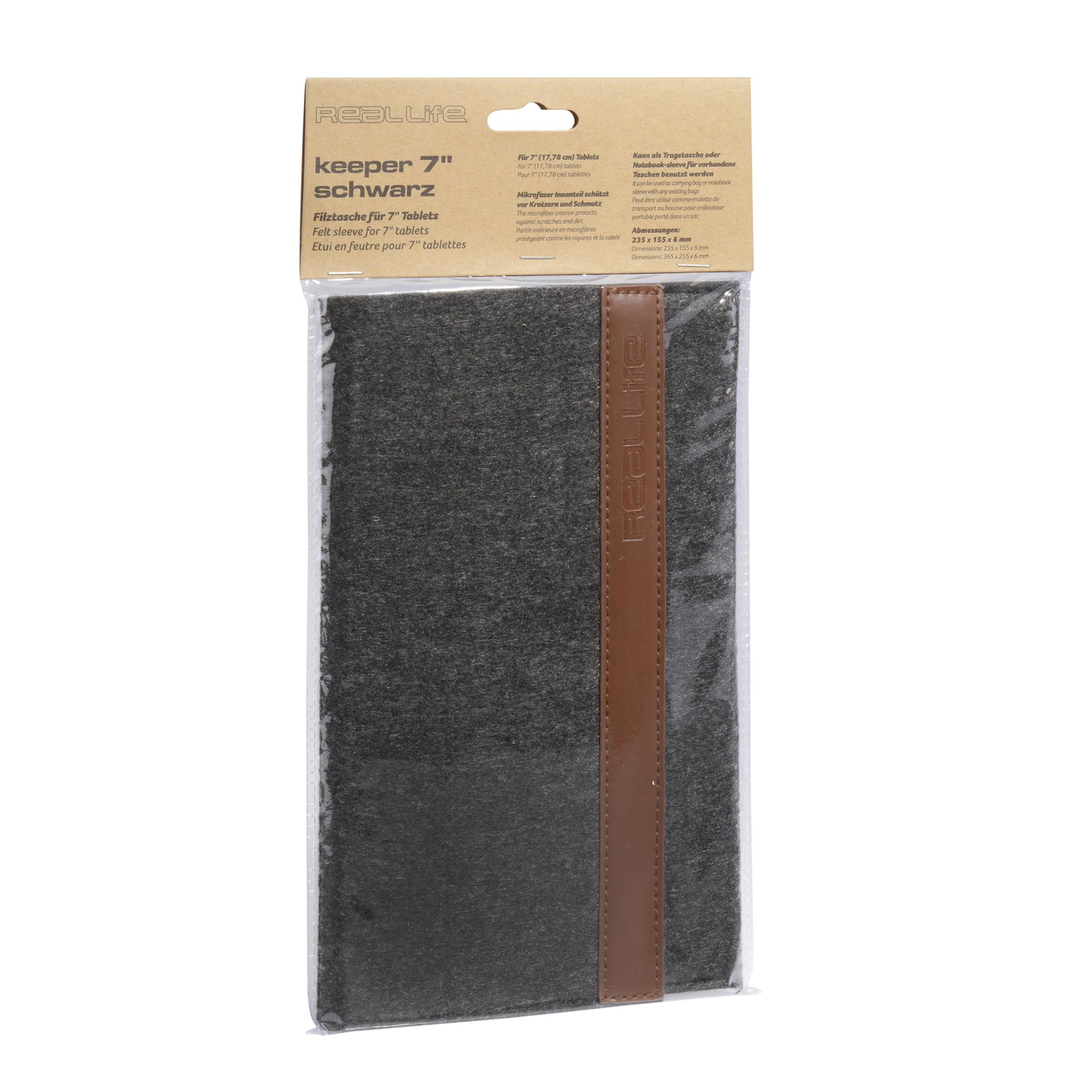 Schwarze Filz-Tablethülle in Verpackung, mit braunem Lederstreifen.