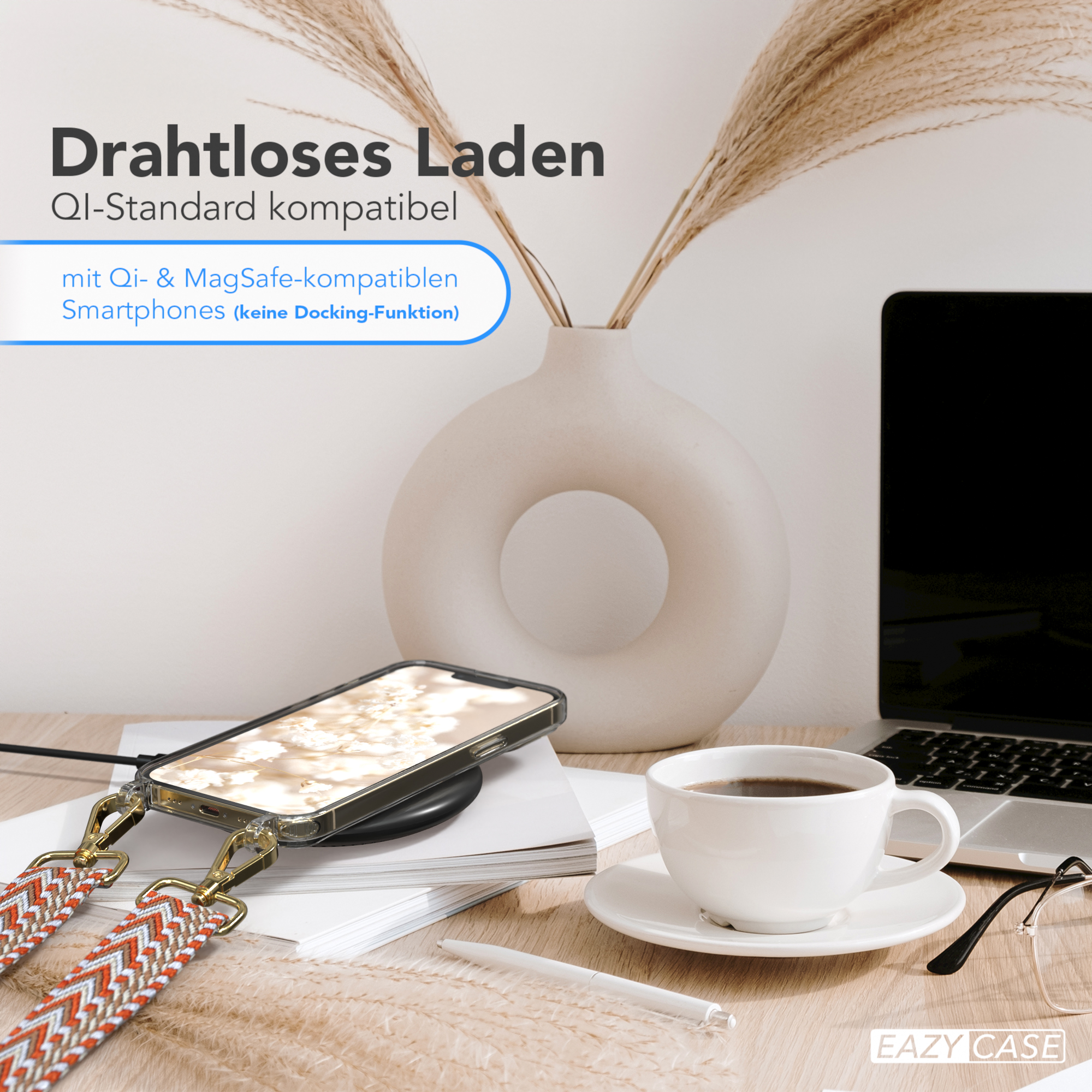 Ein Telefon liegt auf einem kabellosen Ladegerät auf einem Schreibtisch. Kaffee, Stift, Blumen. Text: 'Kabelloses Laden'.