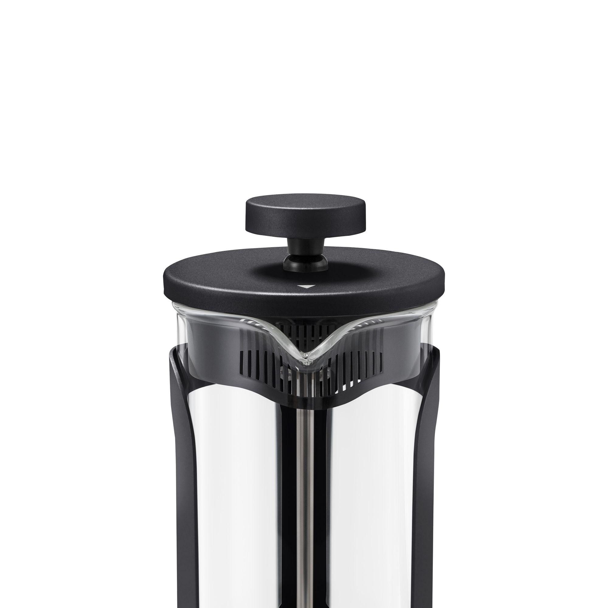 French-Press-Kaffeebereiter, schwarzer Deckel, Glaskörper, weißer Hintergrund.