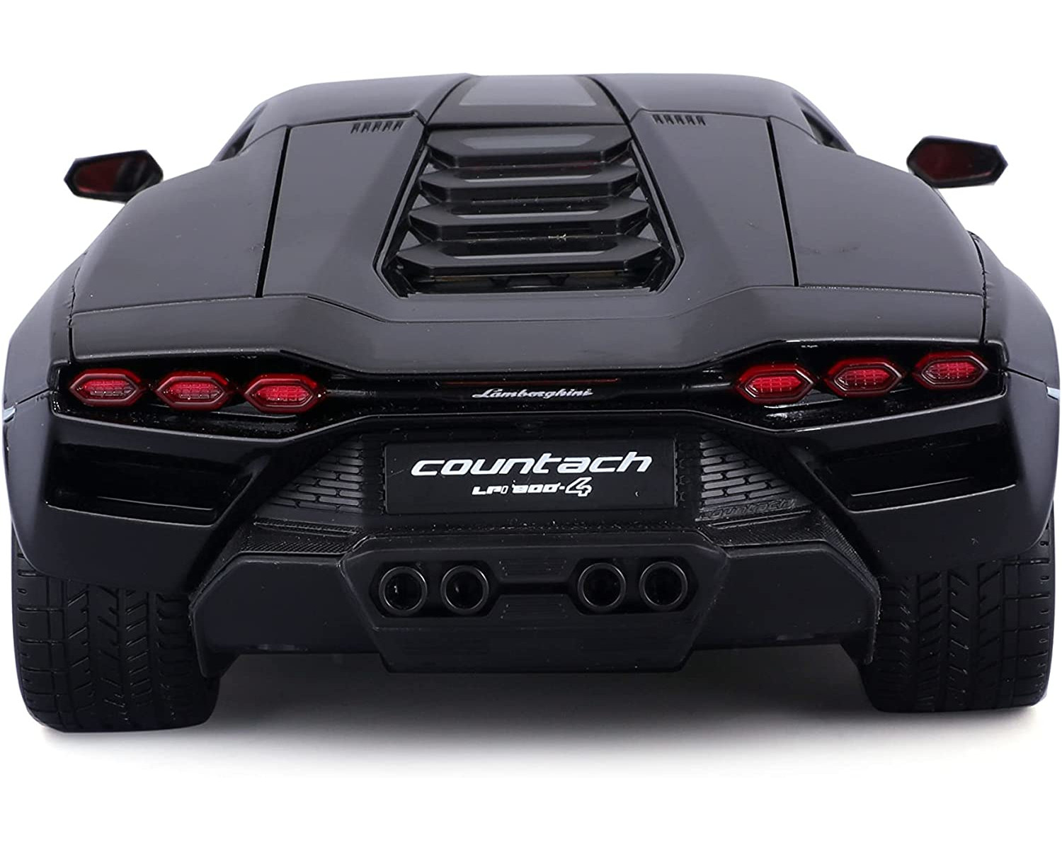 La parte posteriore di un'auto modello Lamborghini Countach nera.