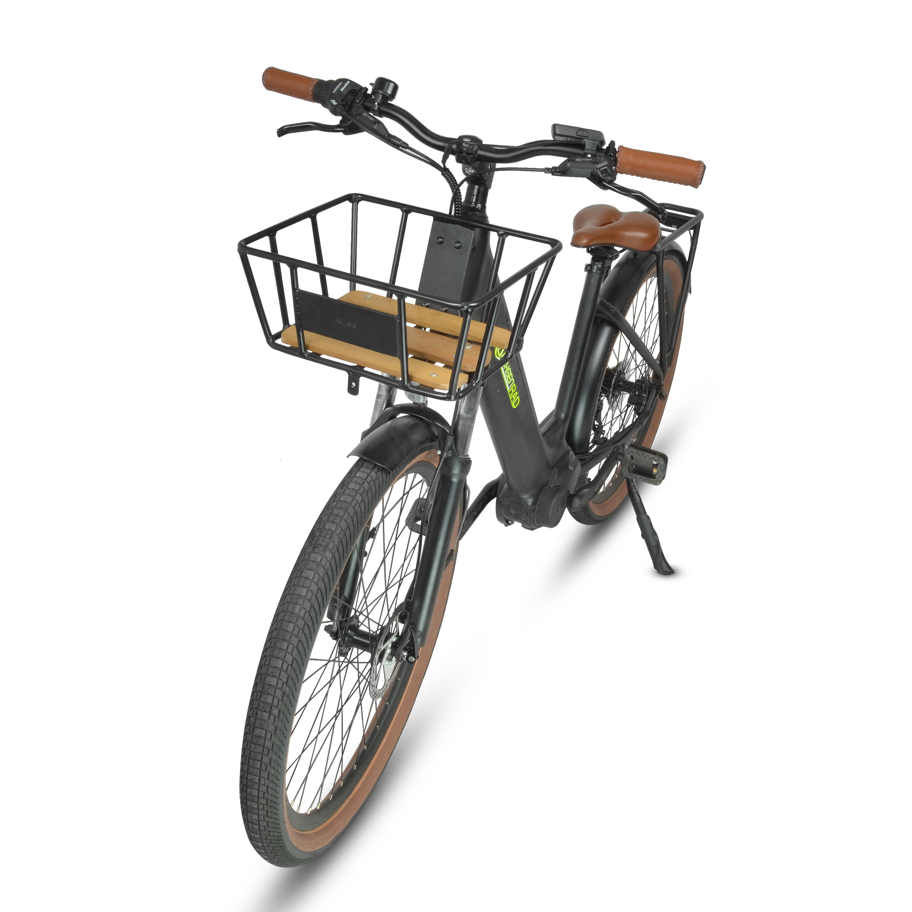 Ein Elektrofahrrad mit Korb, braunen Reifen und Sitz und schwarzem Rahmen.