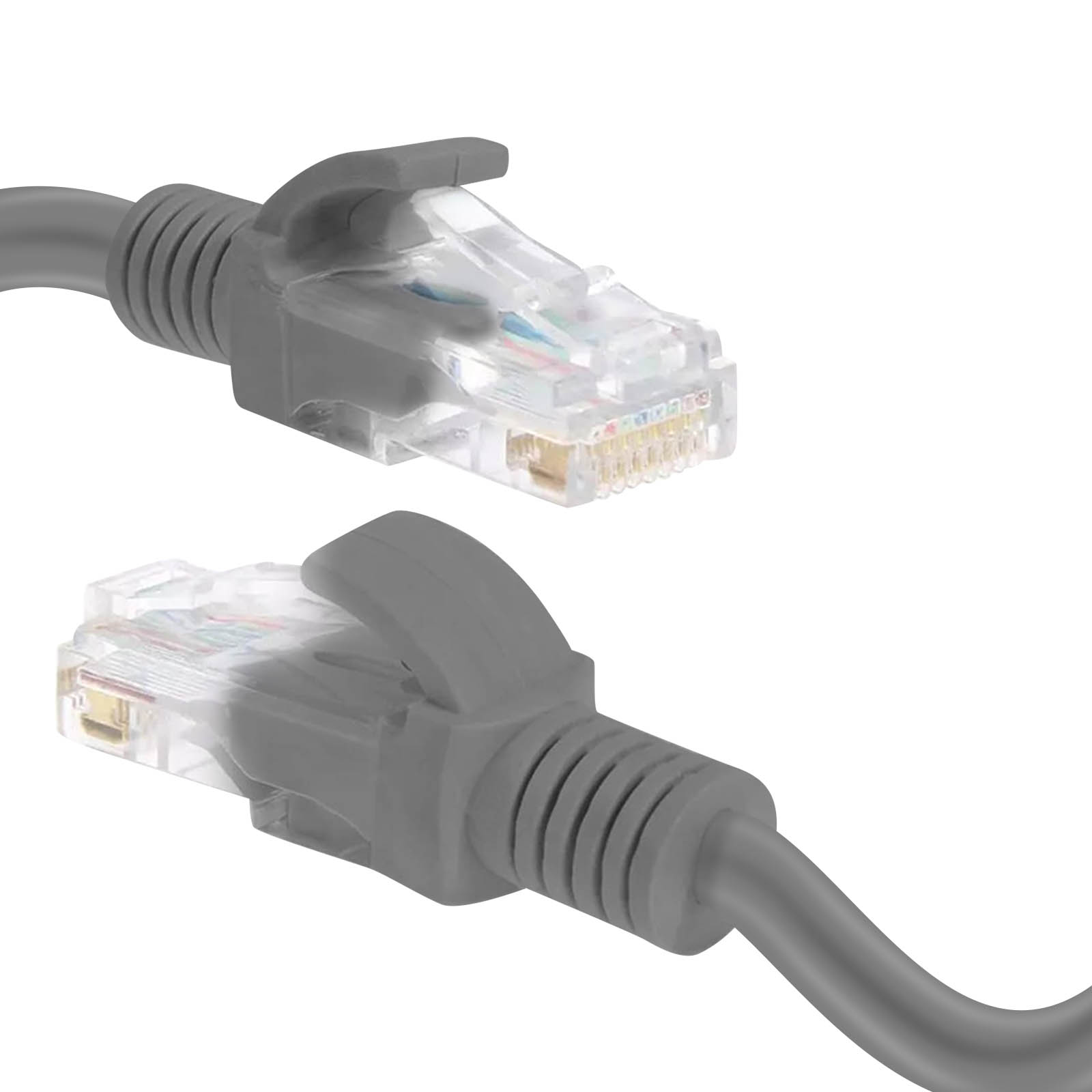 Deux câbles Ethernet gris avec des connecteurs transparents sur fond blanc.