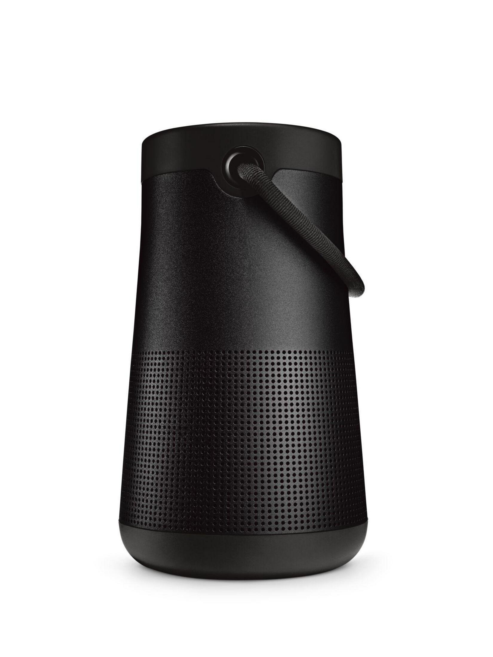 Schwarzer Bose-Lautsprecher. Er hat einen Griff und einen perforierten Lautsprecherbereich.