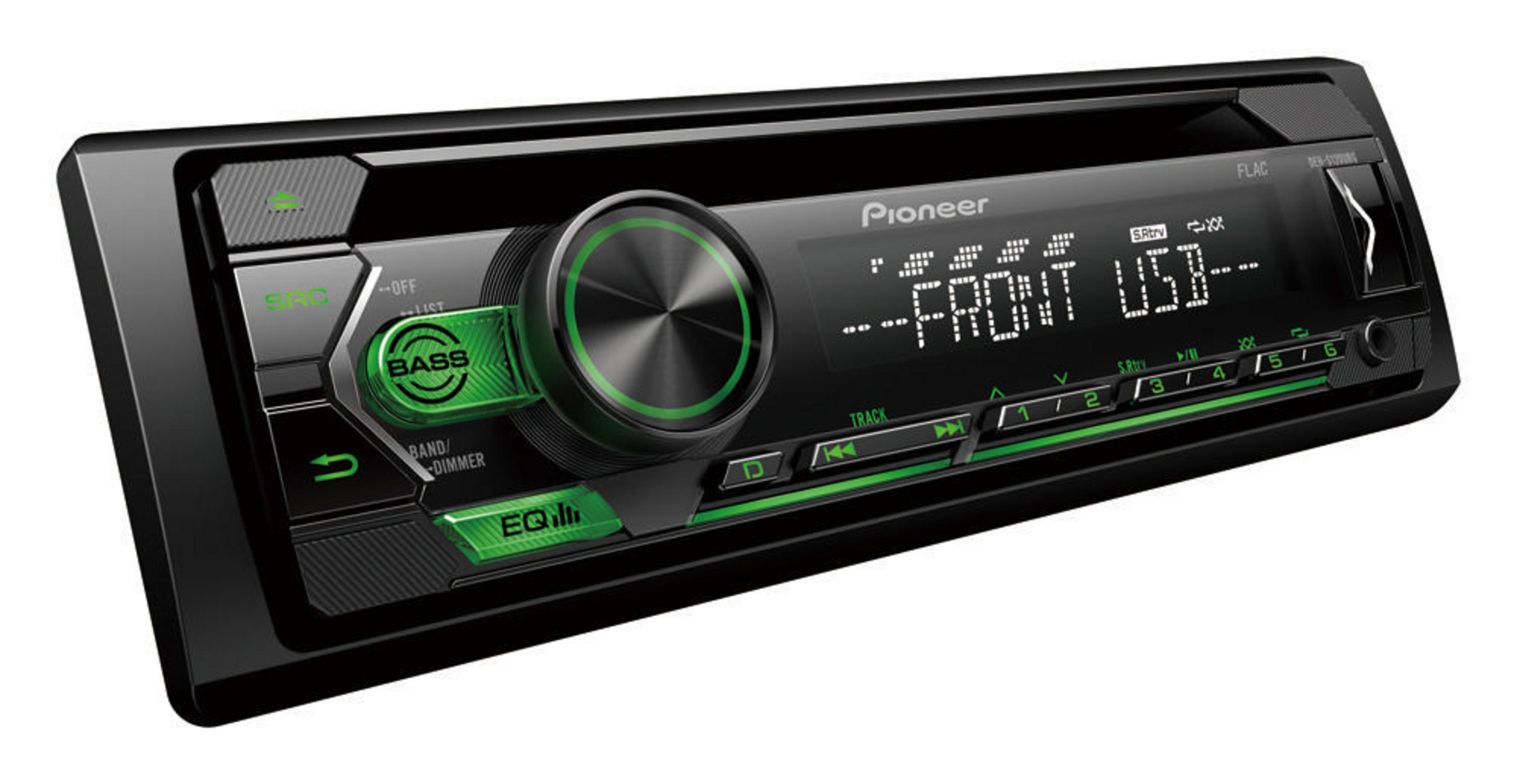 Autoradio mit Display, zeigt 'FRONT USB'. Grüne Knöpfe und ein Drehknopf.