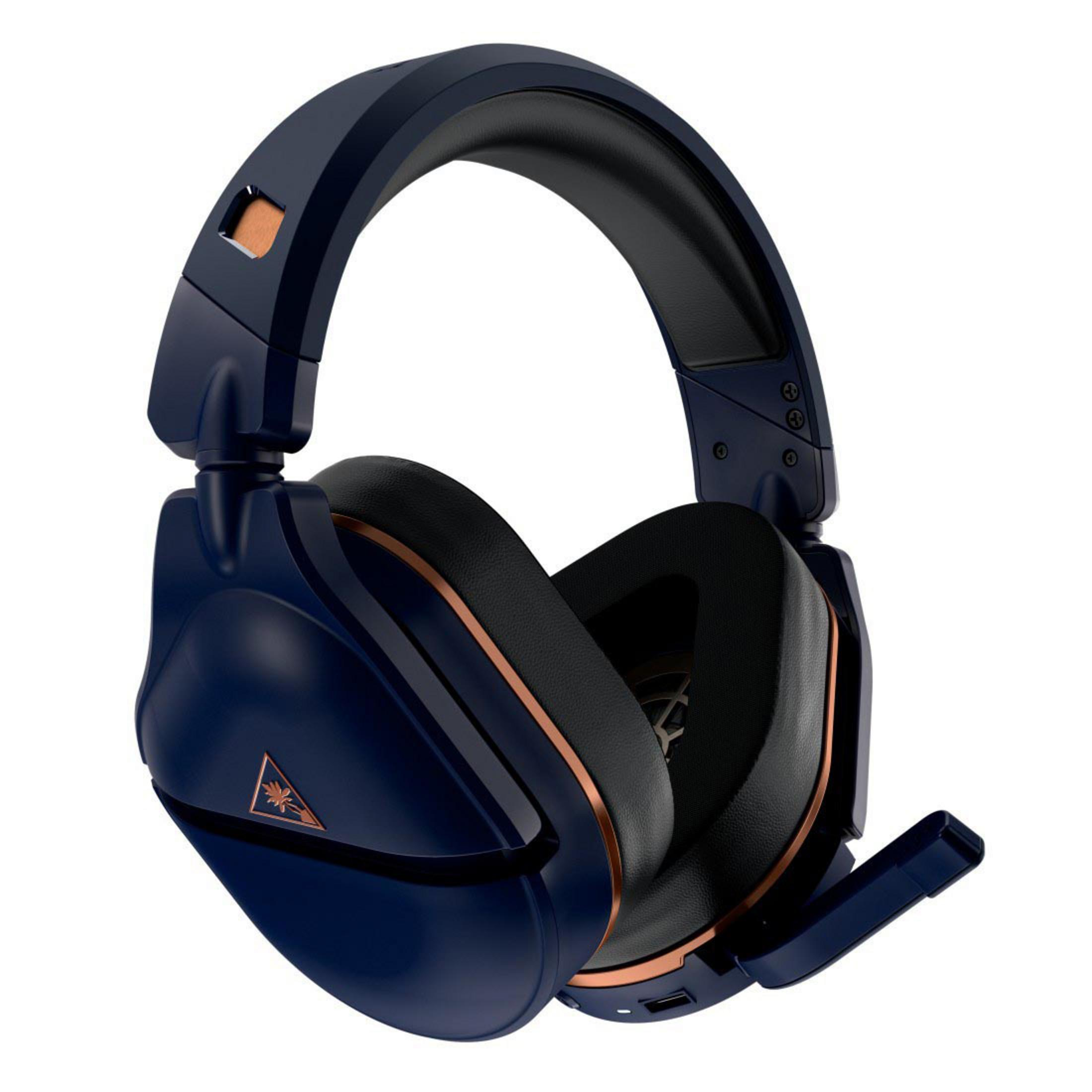 Granatowo-miedziany zestaw słuchawkowy dla graczy. Dołączony mikrofon. Czarne nauszniki. Białe tło.