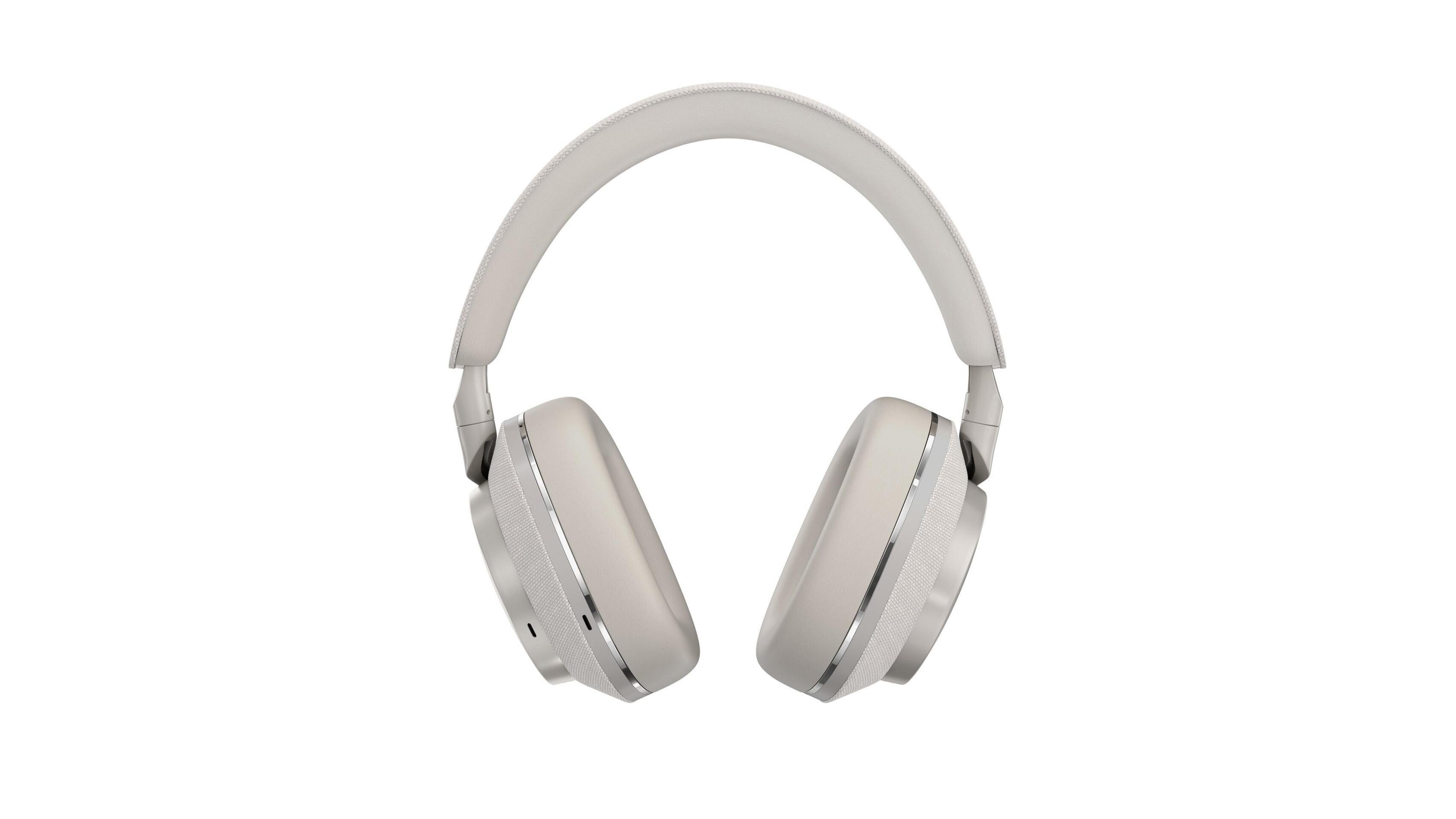 Białe słuchawki ze srebrną opaską i nausznikami, ułożone na białym tle.