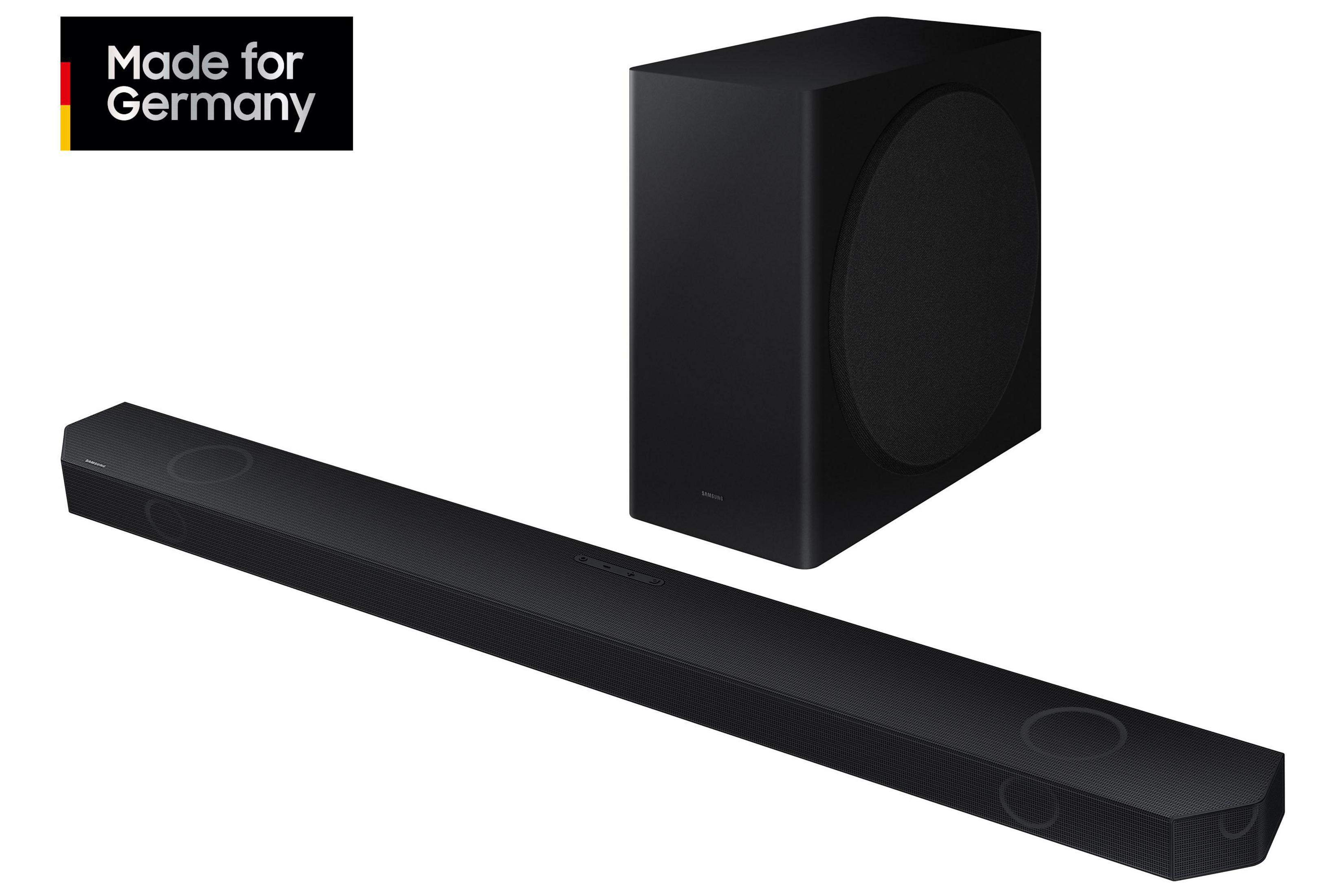 Schwarzes Soundbar- und Subwoofer-Set auf Weiß. Made for Germany Logo oben links.