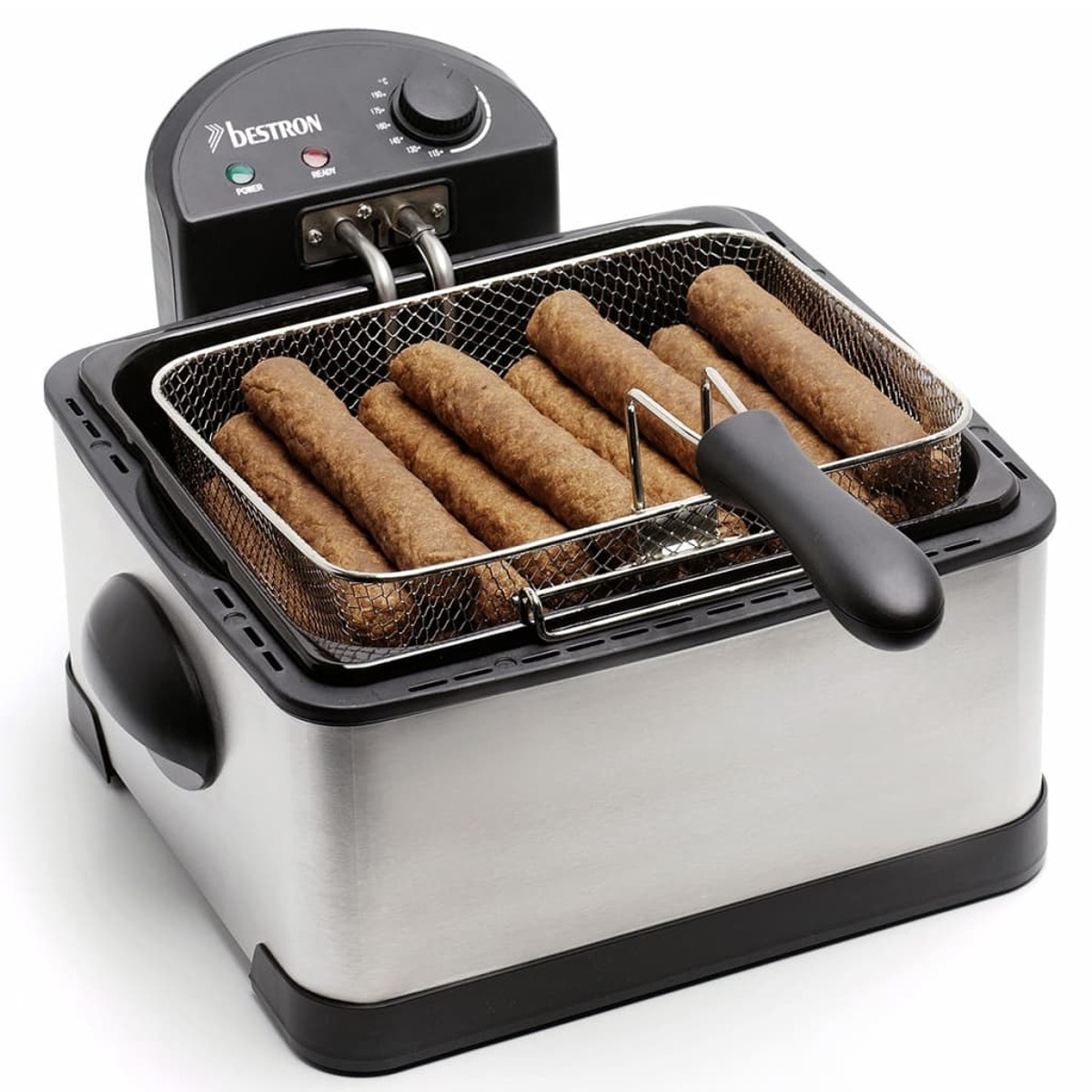 Friggitrice con salsicce in un cestello. Pannello di controllo in alto. Corpo in acciaio inox.