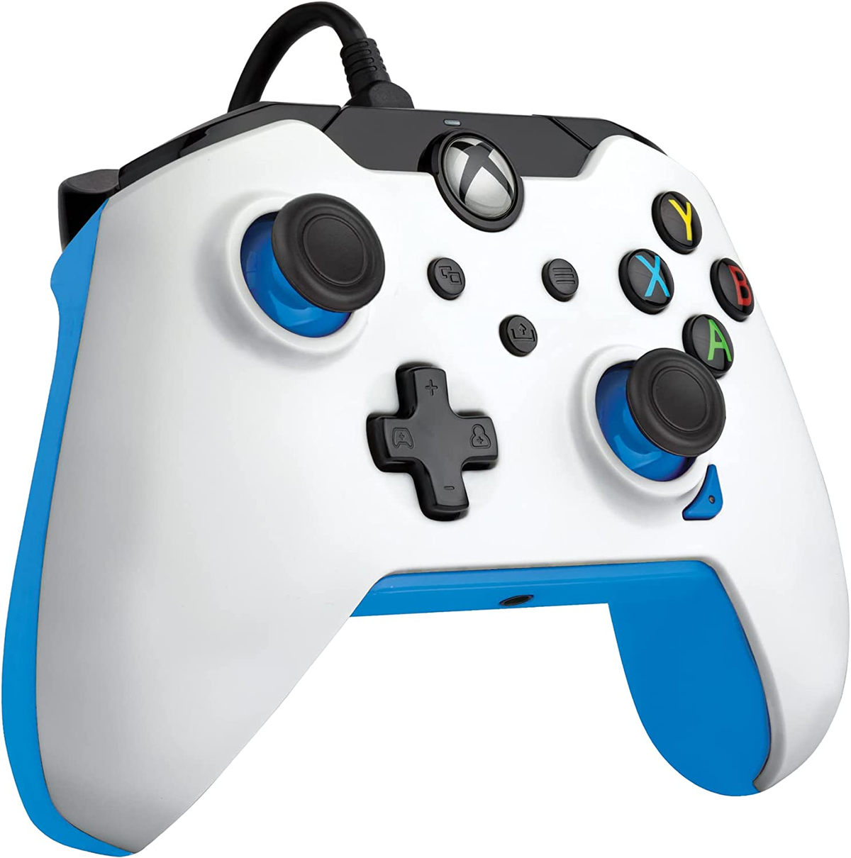 Biało-niebieski kontroler Xbox z przyciskami. Dołączony czarny kabel.