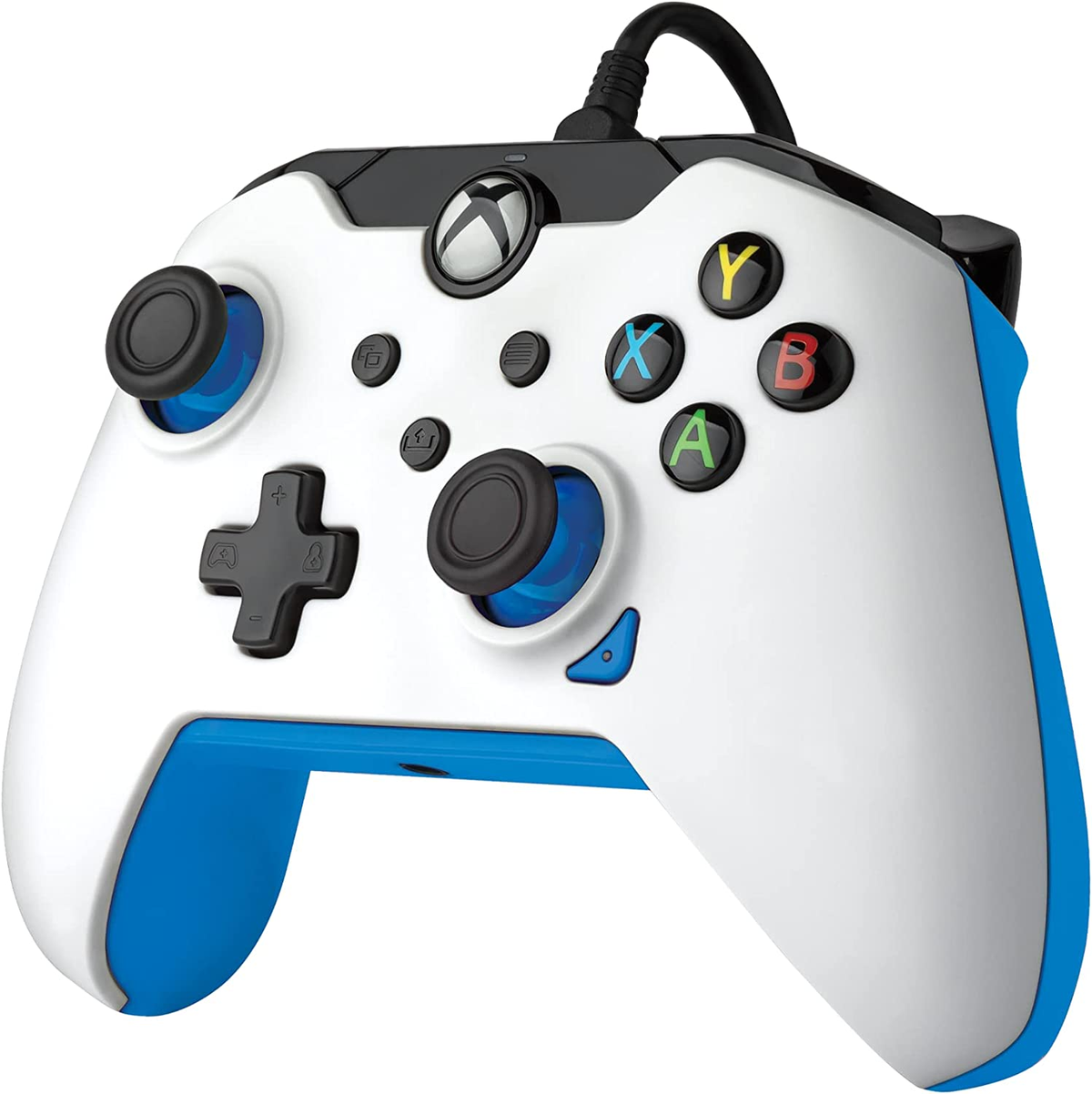 Biało-niebieski kontroler Xbox z przyciskami. Kontroler ma czarne joysticki i kolorowe przyciski.