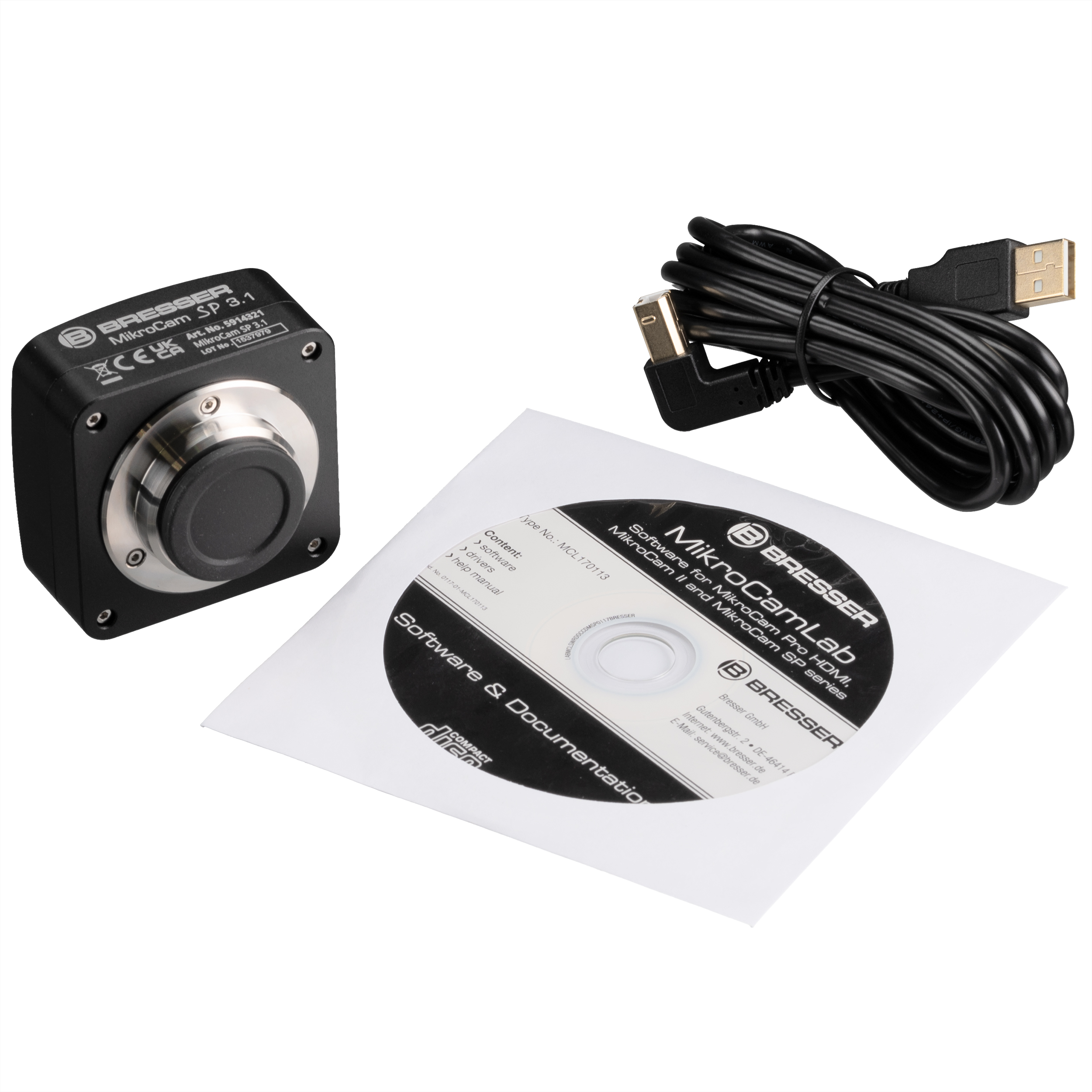 Schwarze Kamera mit Objektiv, USB-Kabel und CD. Weißer Hintergrund.
