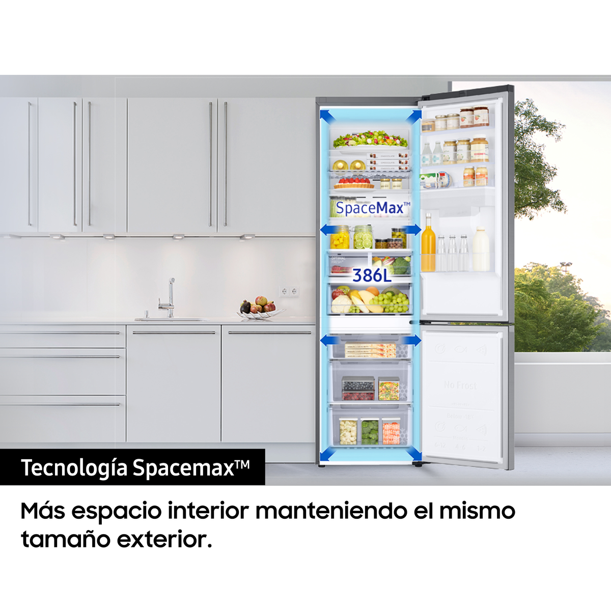 Refrigerador abierto, mostrando estantes con comida, con texto en español.
