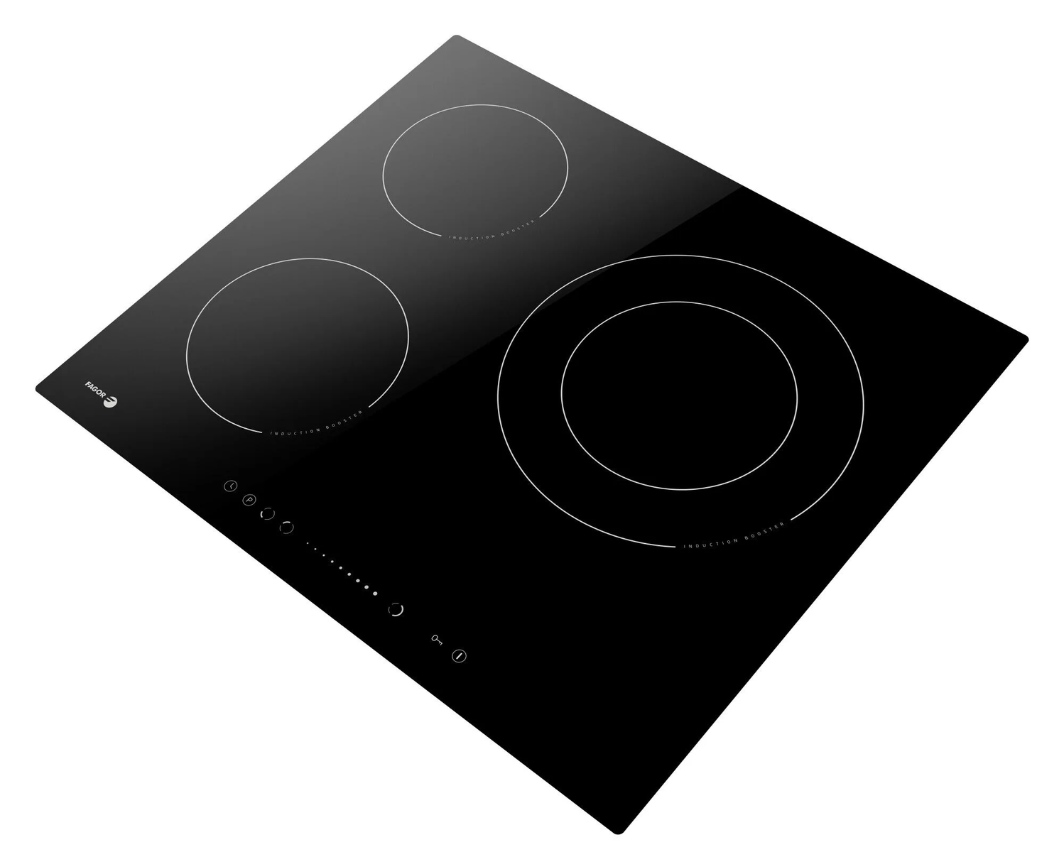 Un piano cottura nero con tre fuochi, pannello di controllo in basso, sfondo bianco.