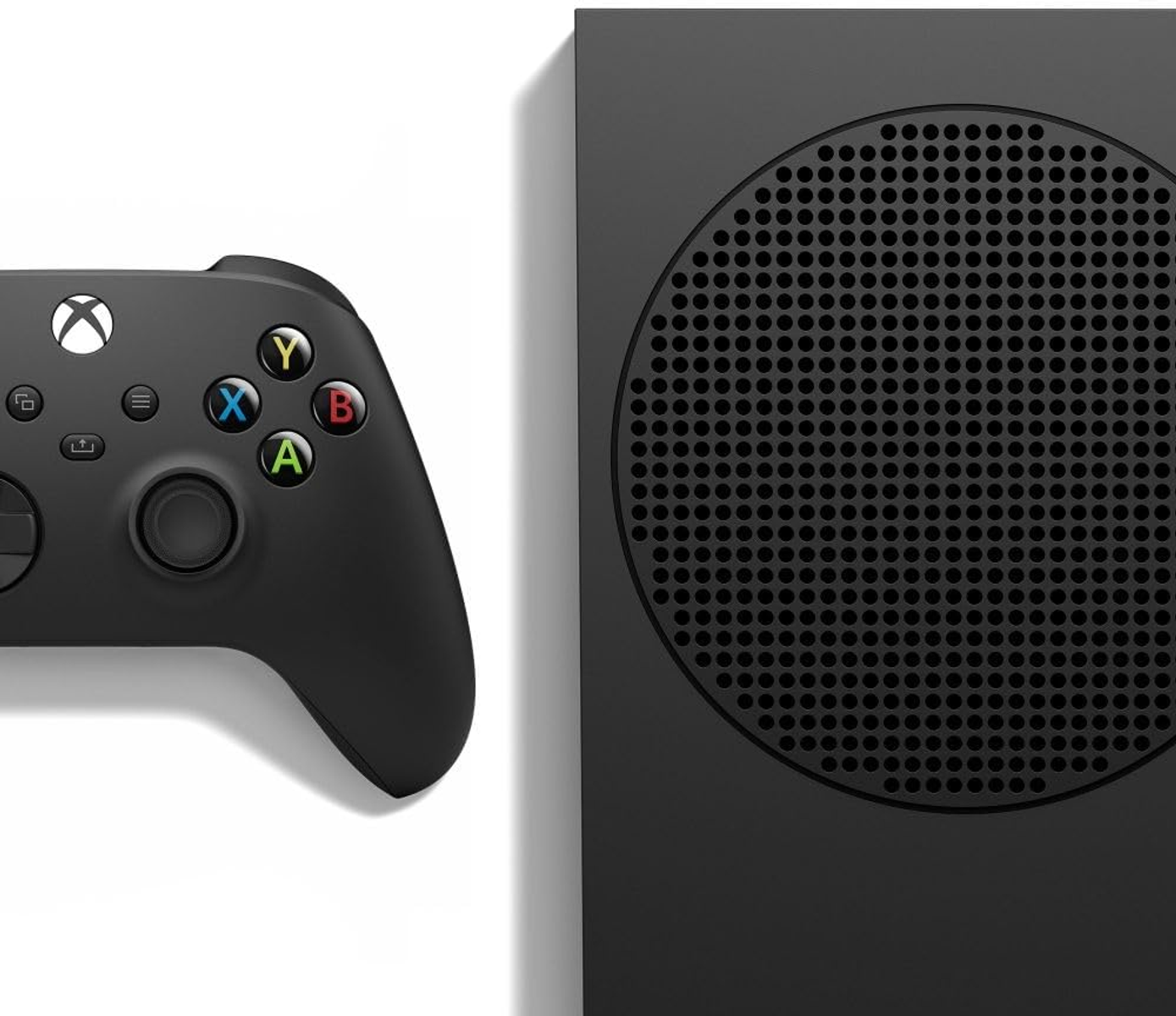 Schwarze Xbox Series S Konsole neben einem schwarzen Xbox Controller.