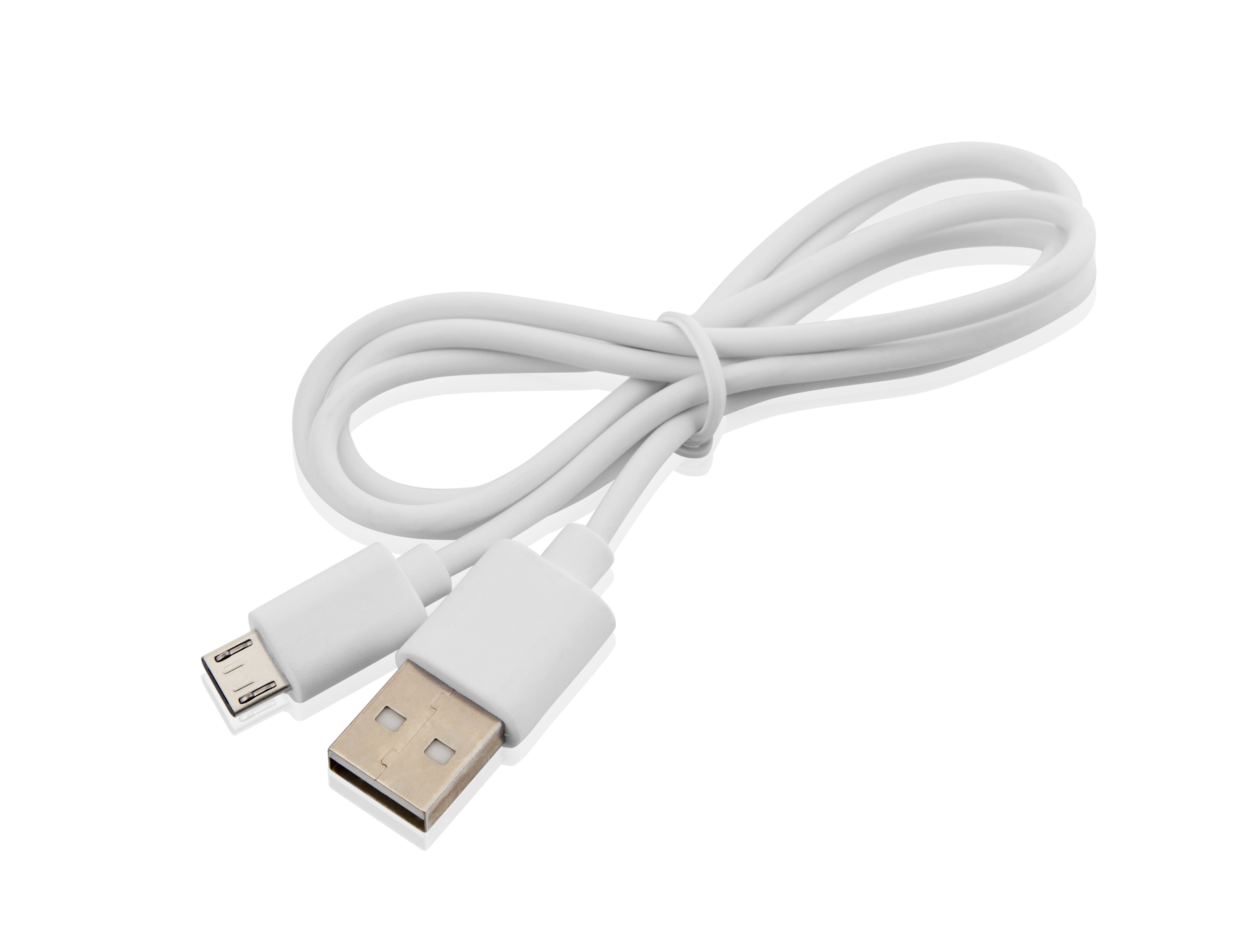 Weißes USB-zu-Micro-USB-Kabel, isoliert auf weißem Hintergrund.
