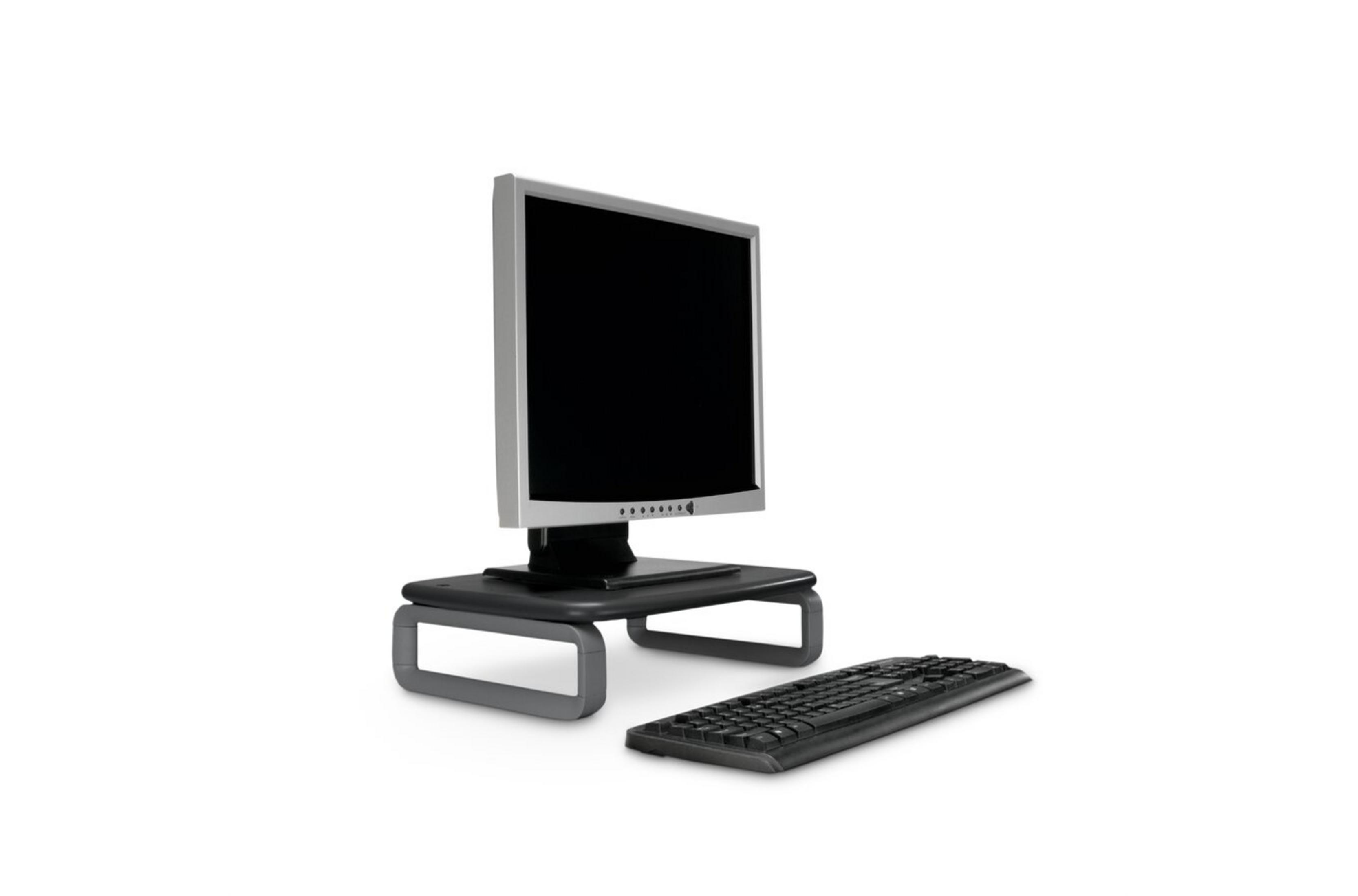 Computermonitor auf Ständer, schwarze Tastatur. Weißer Hintergrund.