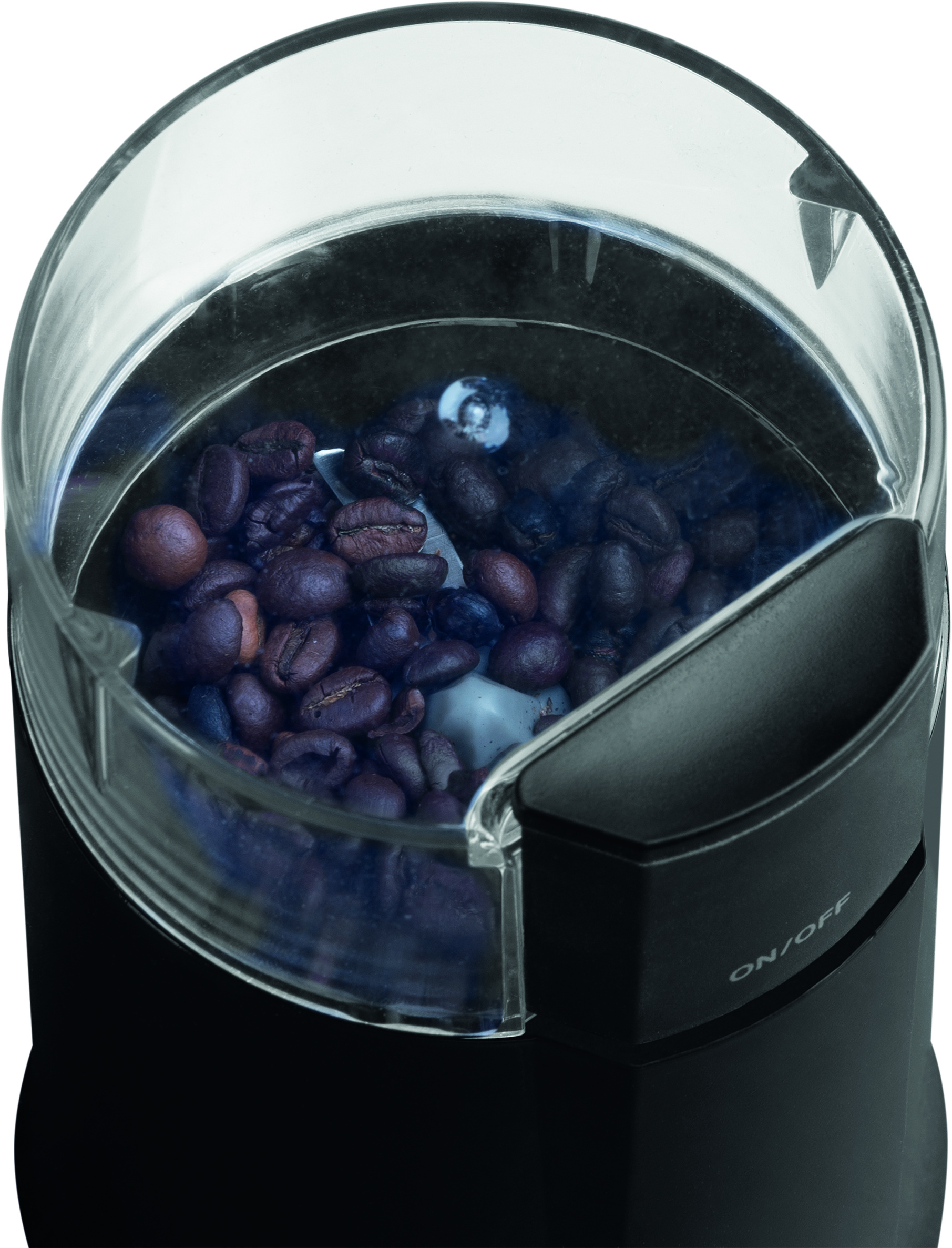 Eine schwarze Kaffeemühle mit transparentem Deckel, gefüllt mit gerösteten Kaffeebohnen.