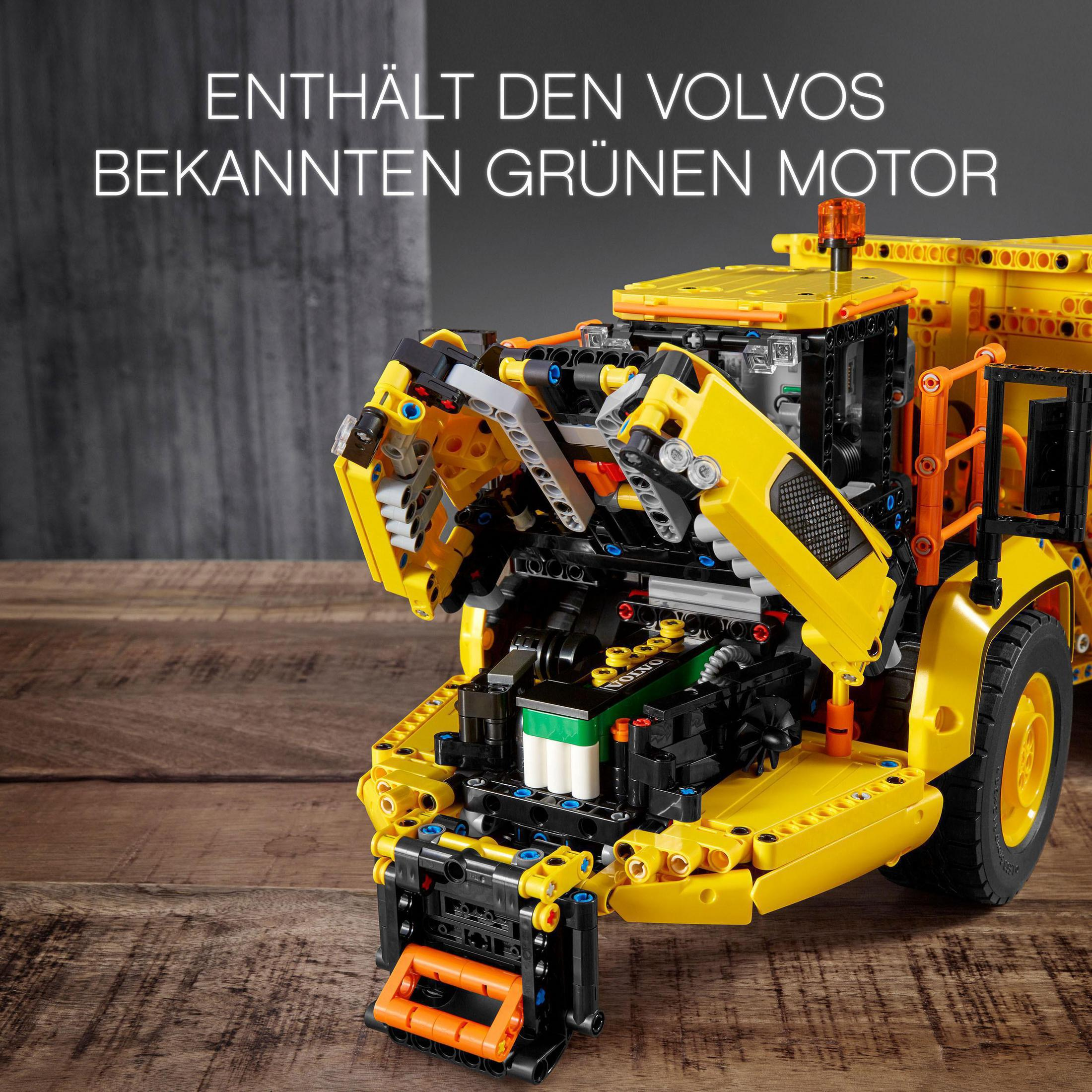 Véhicule de construction Volvo Technic Lego jaune, partiellement démonté.