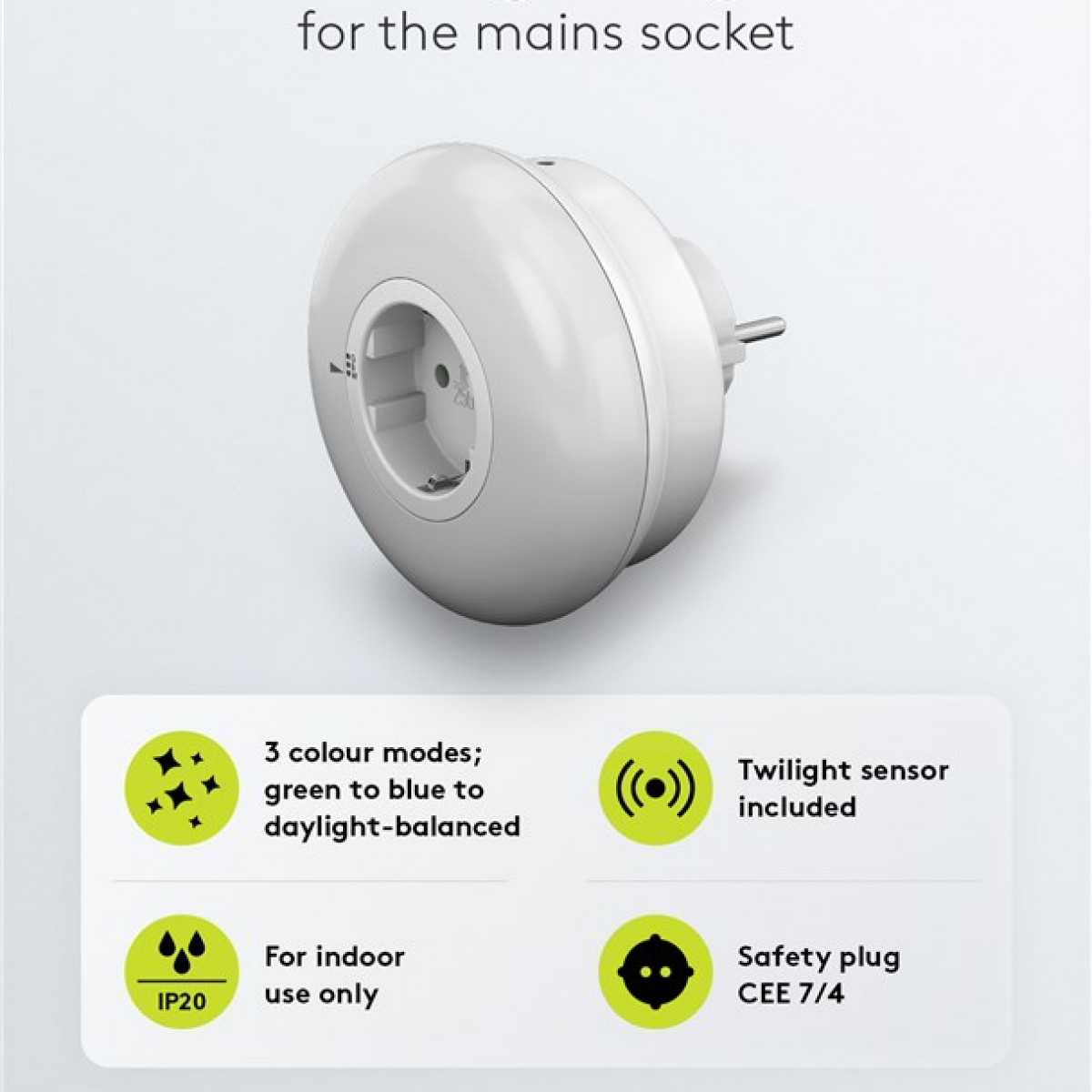Weißer Smart Plug mit Dreipolstecker und Knopf. Text beschreibt Funktionen: 3 Farbmodi, IP20.