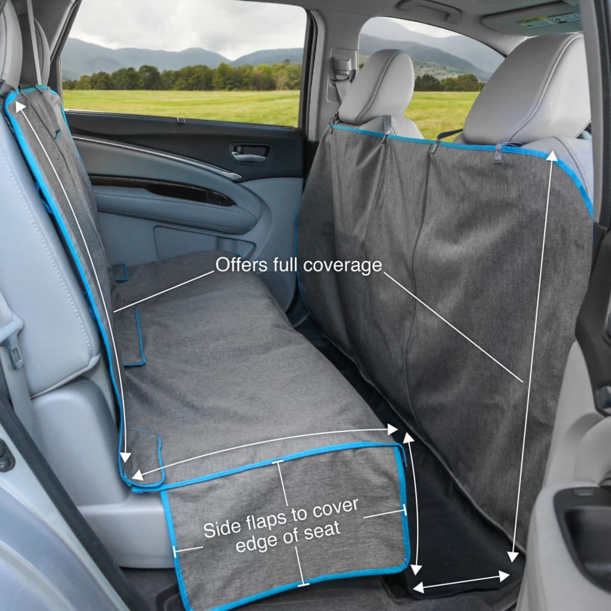 Autositzbezug in einem Auto. Grauer Stoff mit blauen Zierleisten. Text: Bietet volle Abdeckung und Seitenklappen.