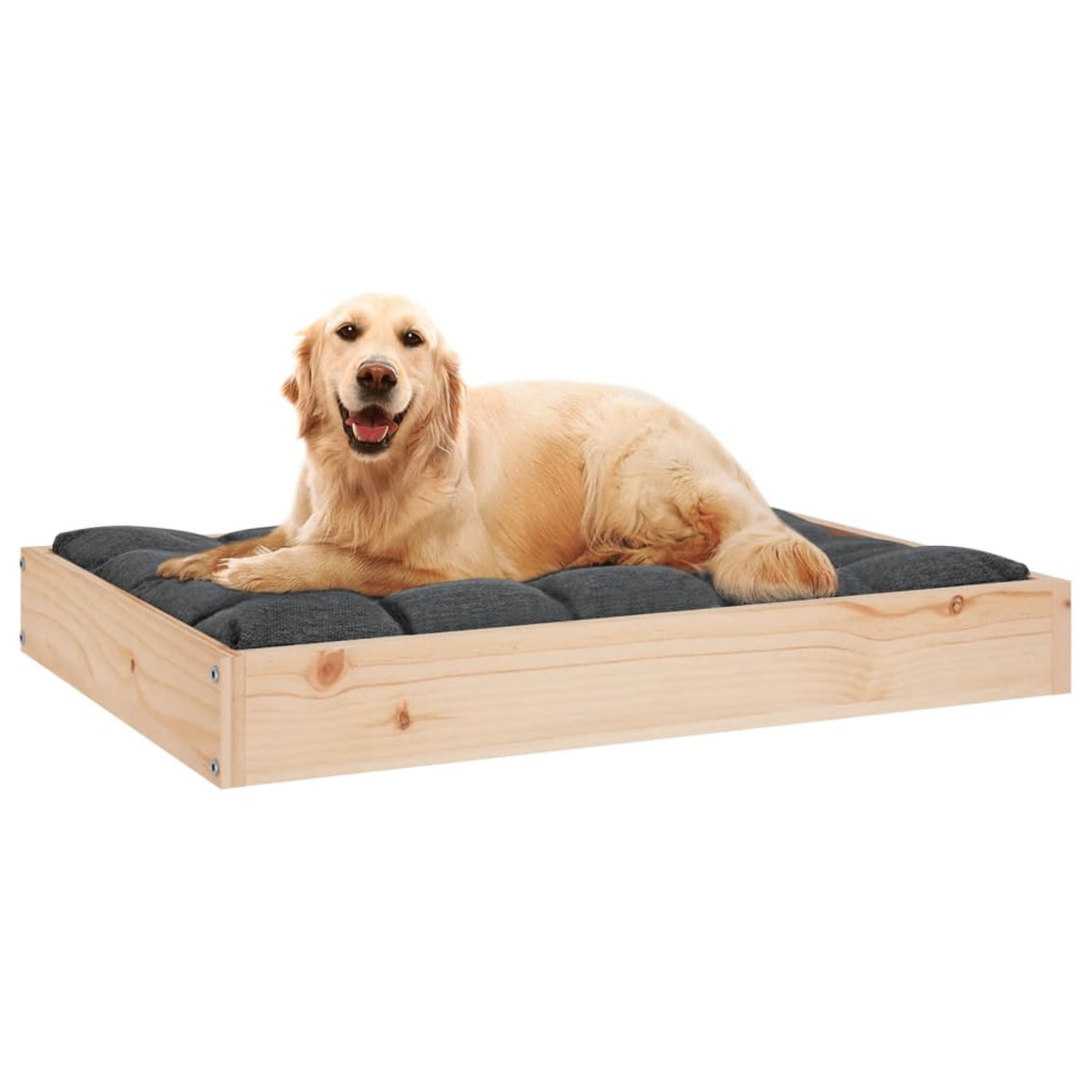Ein Golden Retriever auf einem Holzhundebett mit grauem Kissen. Der Hund schaut in die Kamera.