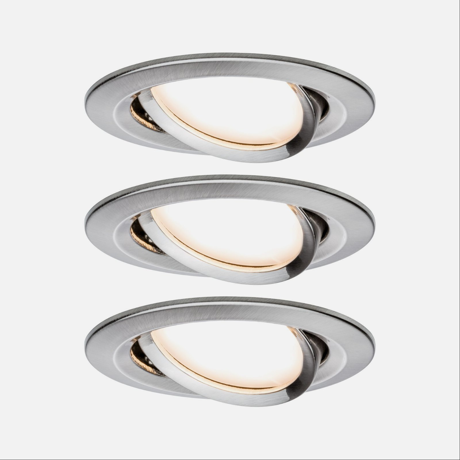 Trzy oprawy wpuszczane ze srebrnymi obwódkami i owalnym światłem.