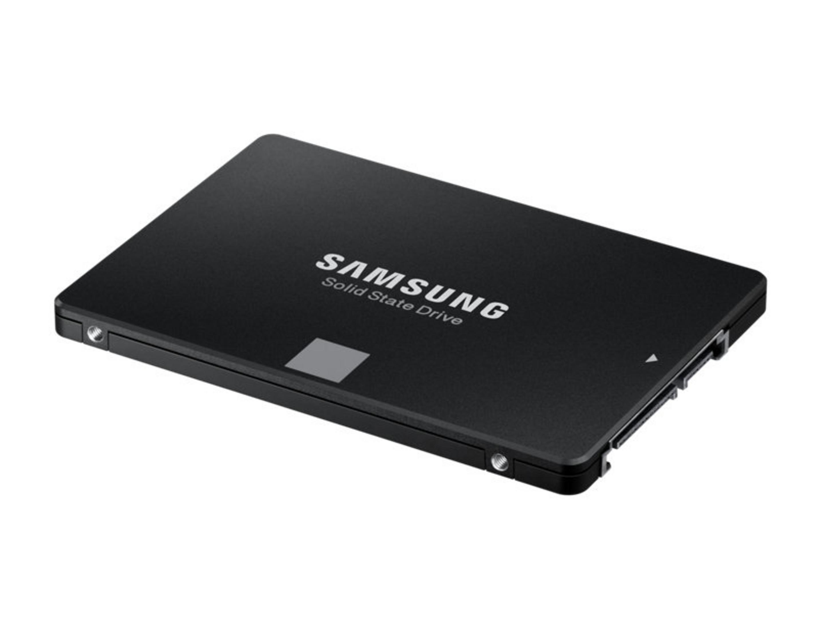 Eine schwarze Samsung SSD, rechteckig, mit Markennamen in weißen Buchstaben oben.
