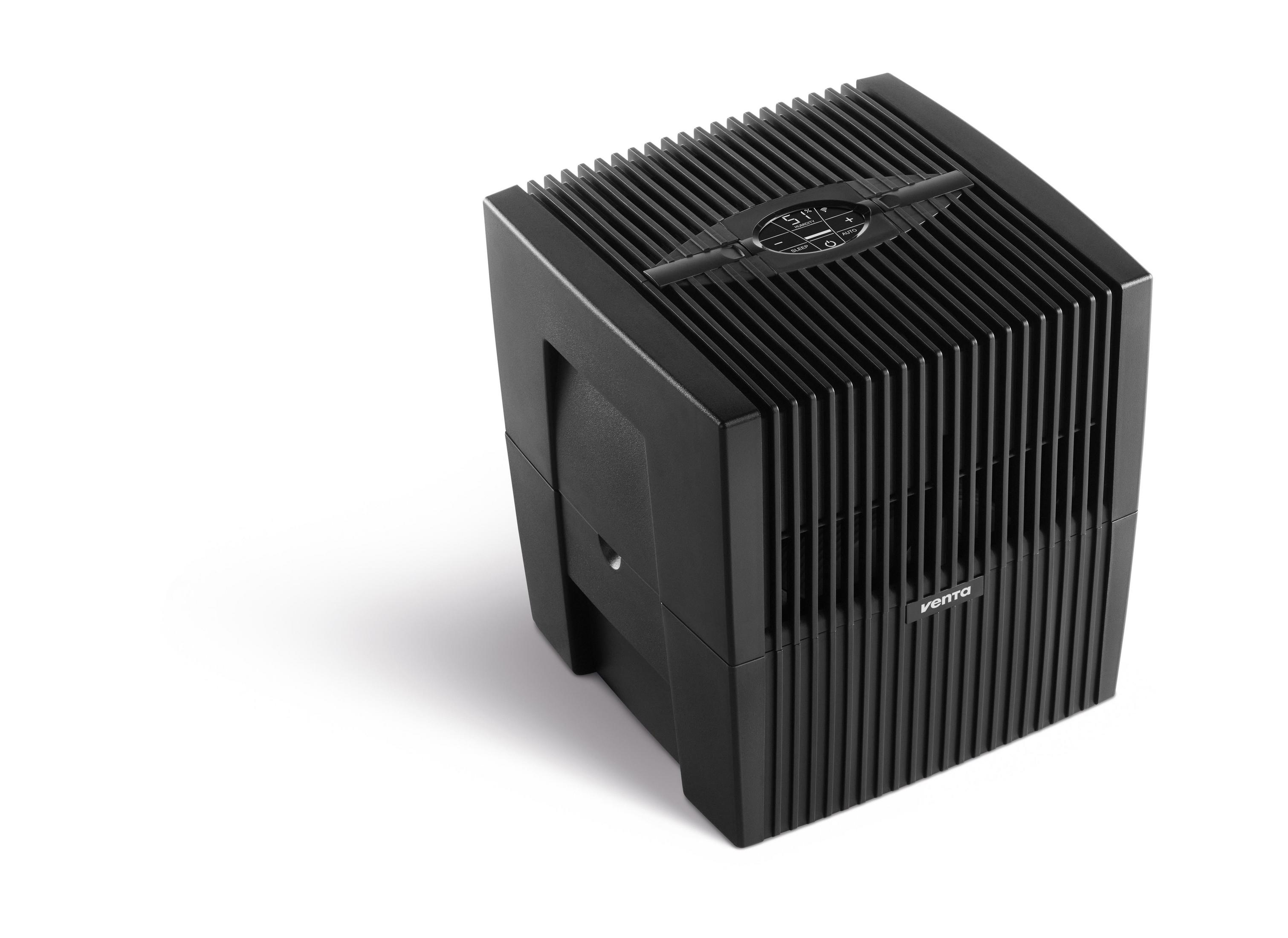 Czarny oczyszczacz powietrza z pionowymi listwami i cyfrowym wyświetlaczem. Ma kształt pudełka.