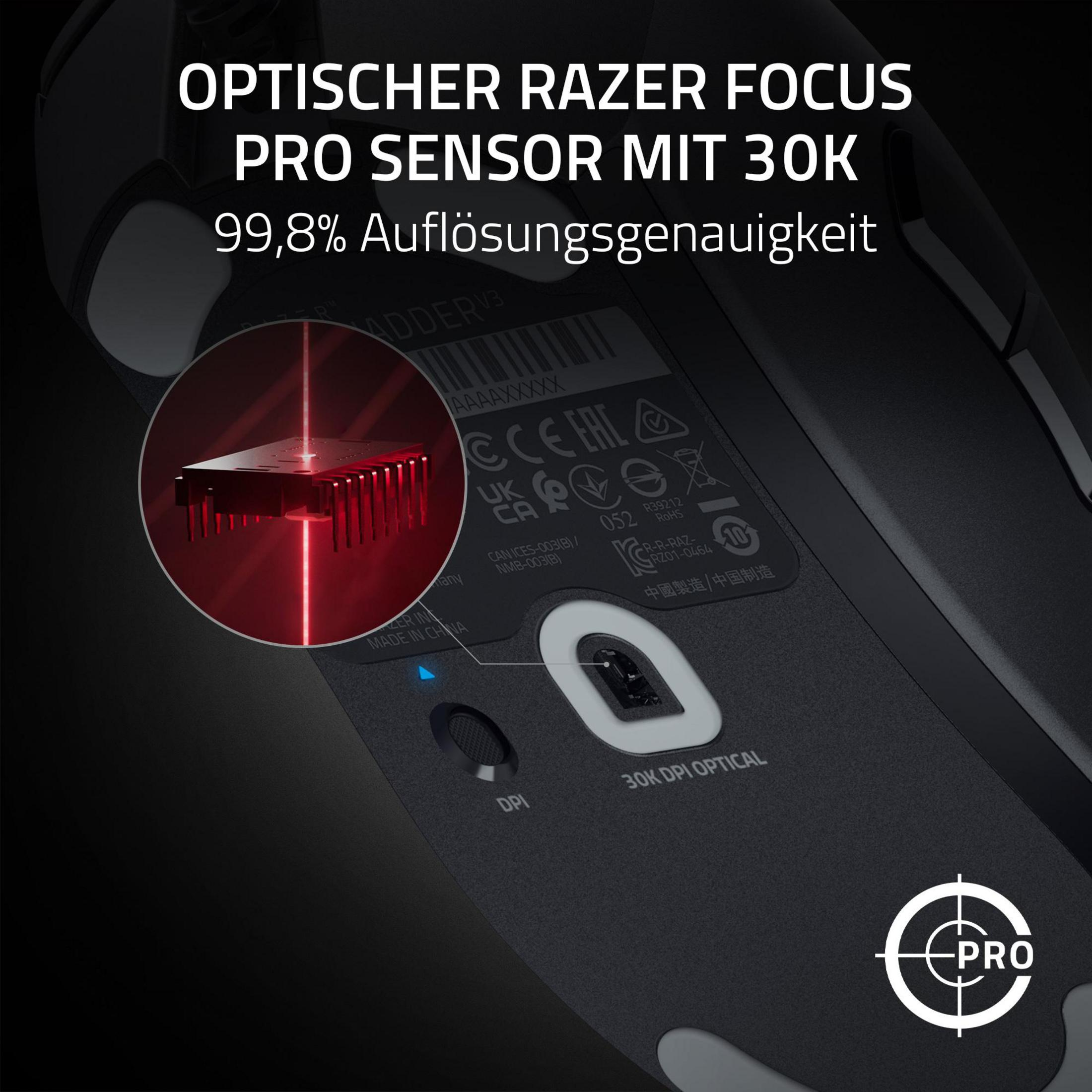 Nahaufnahme einer schwarzen Gaming-Maus, die ihren Sensor und DPI-Einstellungen zeigt.
