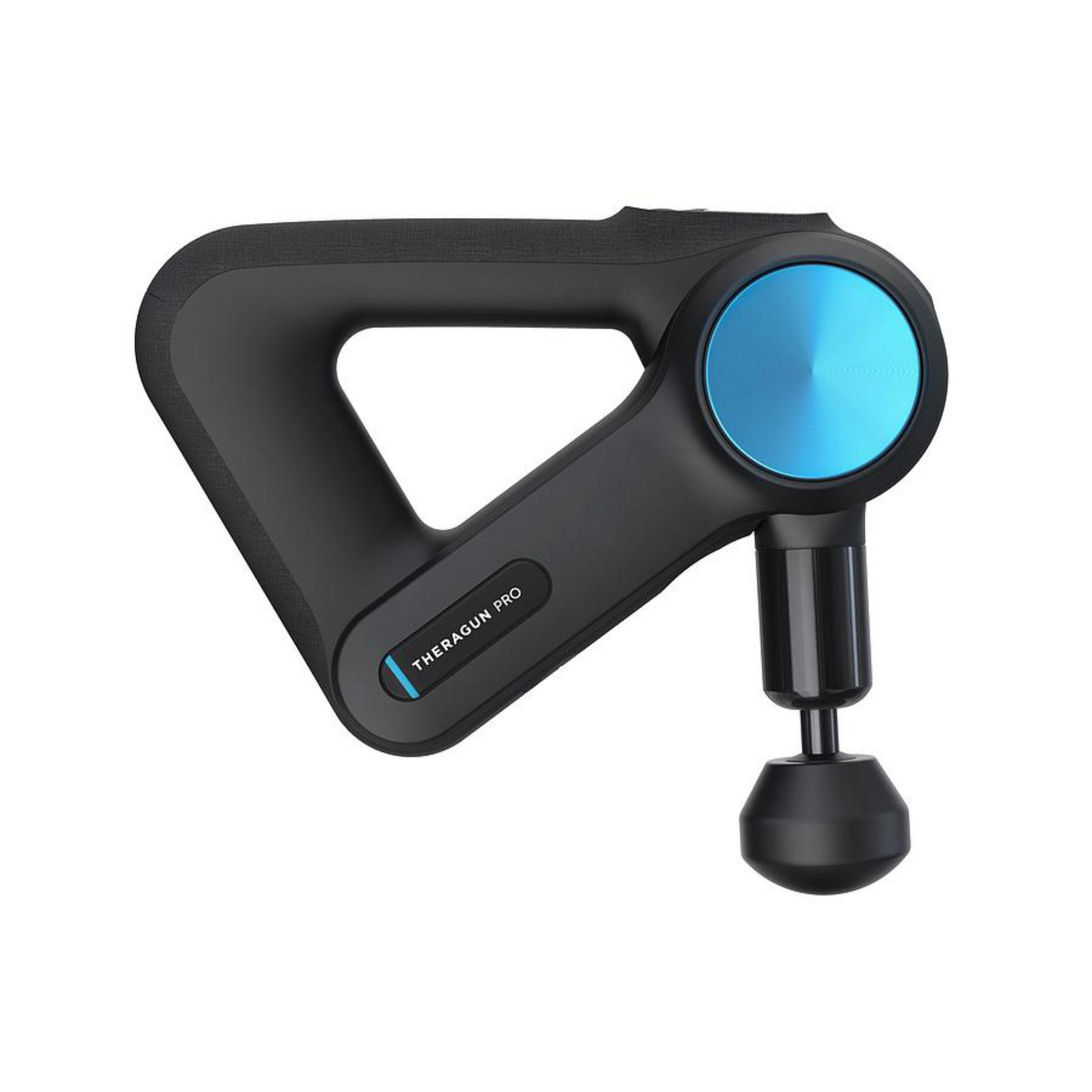 Masajeador Theragun Pro, negro y azul. Cuenta con un cabezal circular azul y un cuerpo negro.