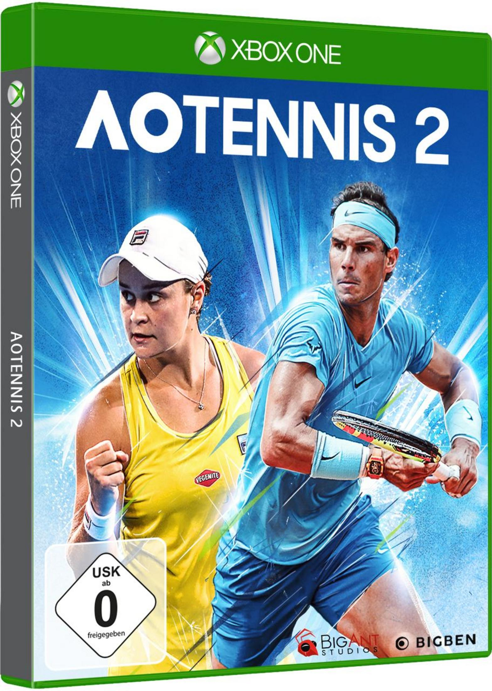 Pudełko gry Xbox One AO Tennis 2. Przedstawia tenisistów na okładce.