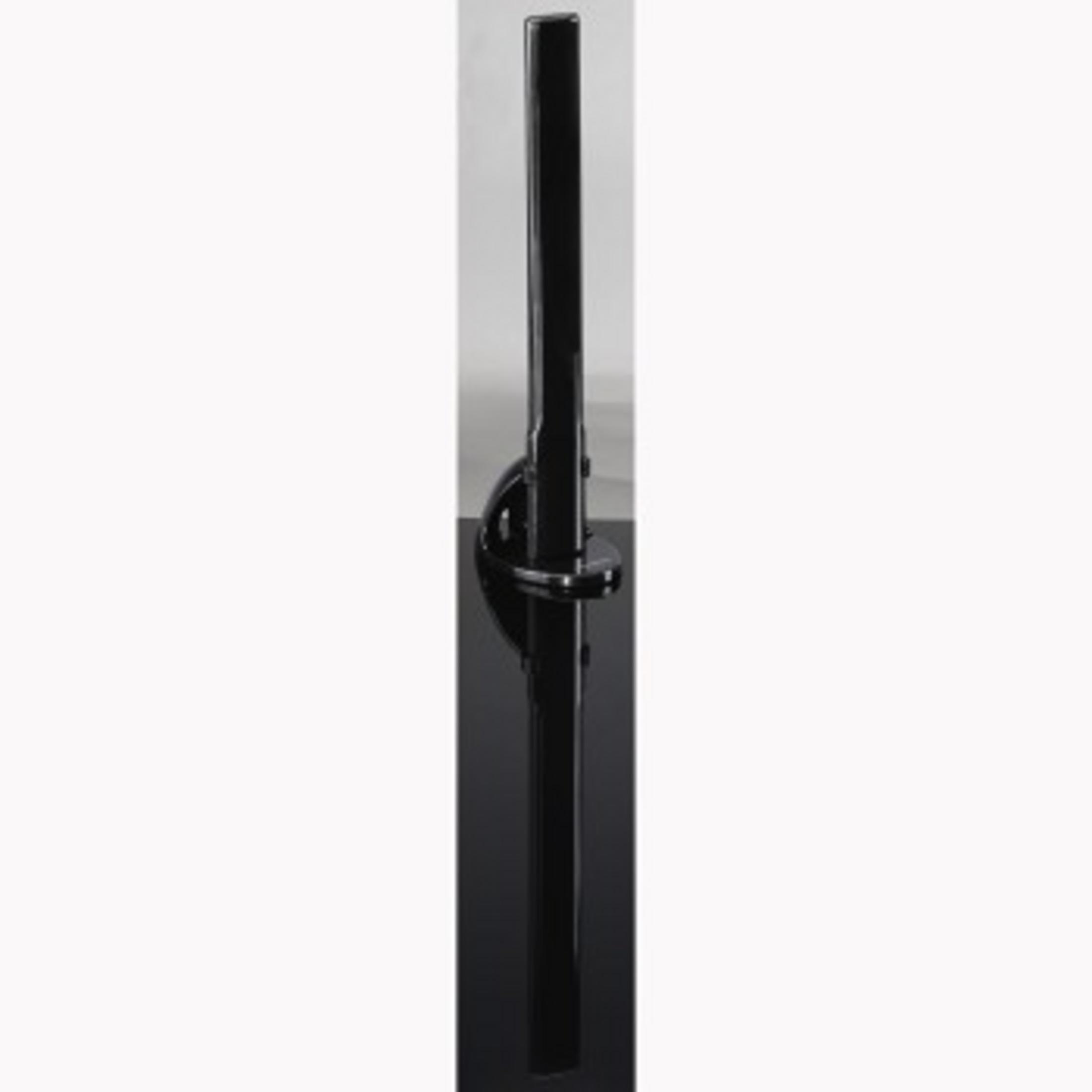 Seitenansicht eines schwarzen Monitorständers, schlankes Design, auf weißem Hintergrund.