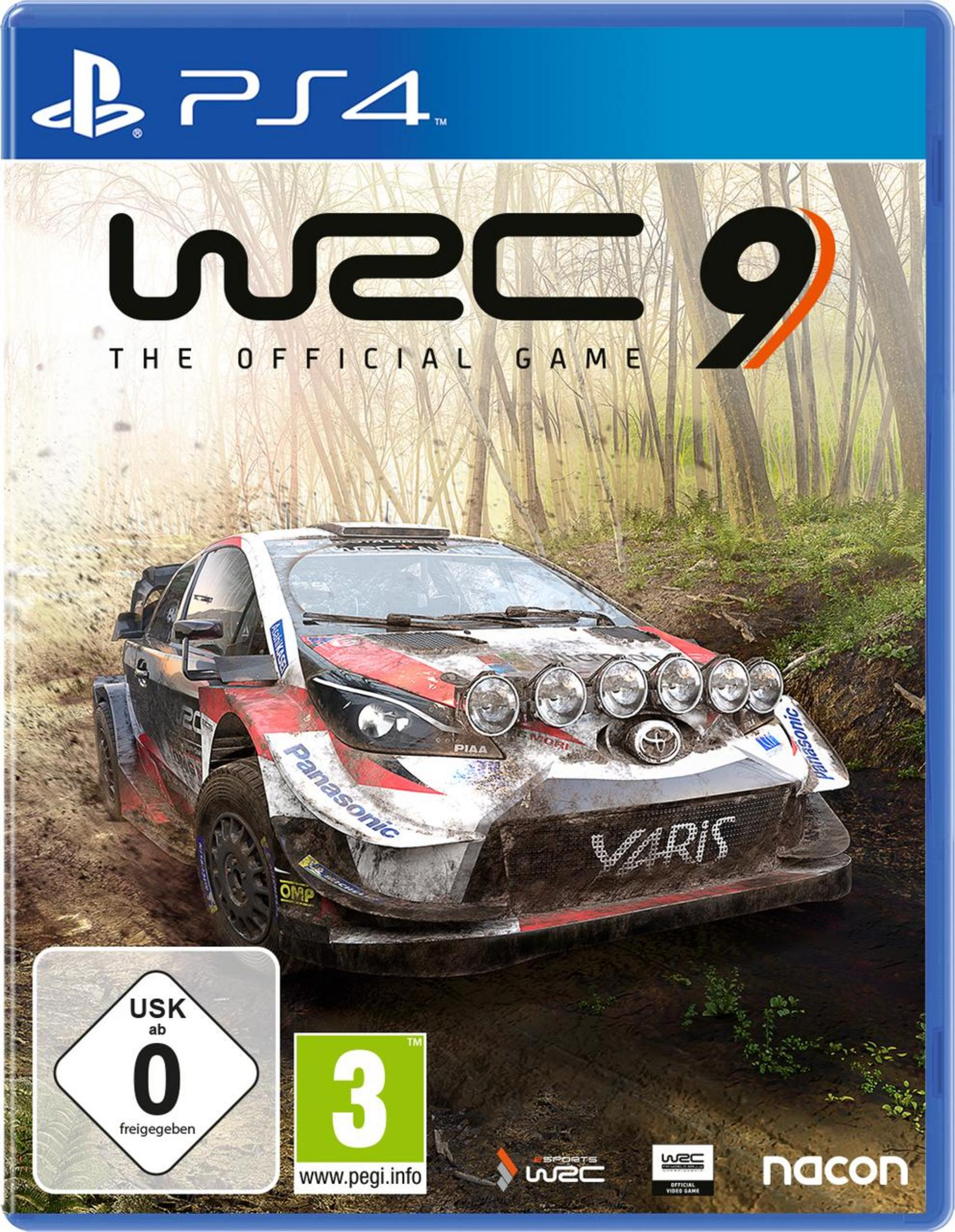 WRC 9: The Official Game-Cover. Ein Rallye-Auto fährt auf einer Schotterpiste durch einen Wald.