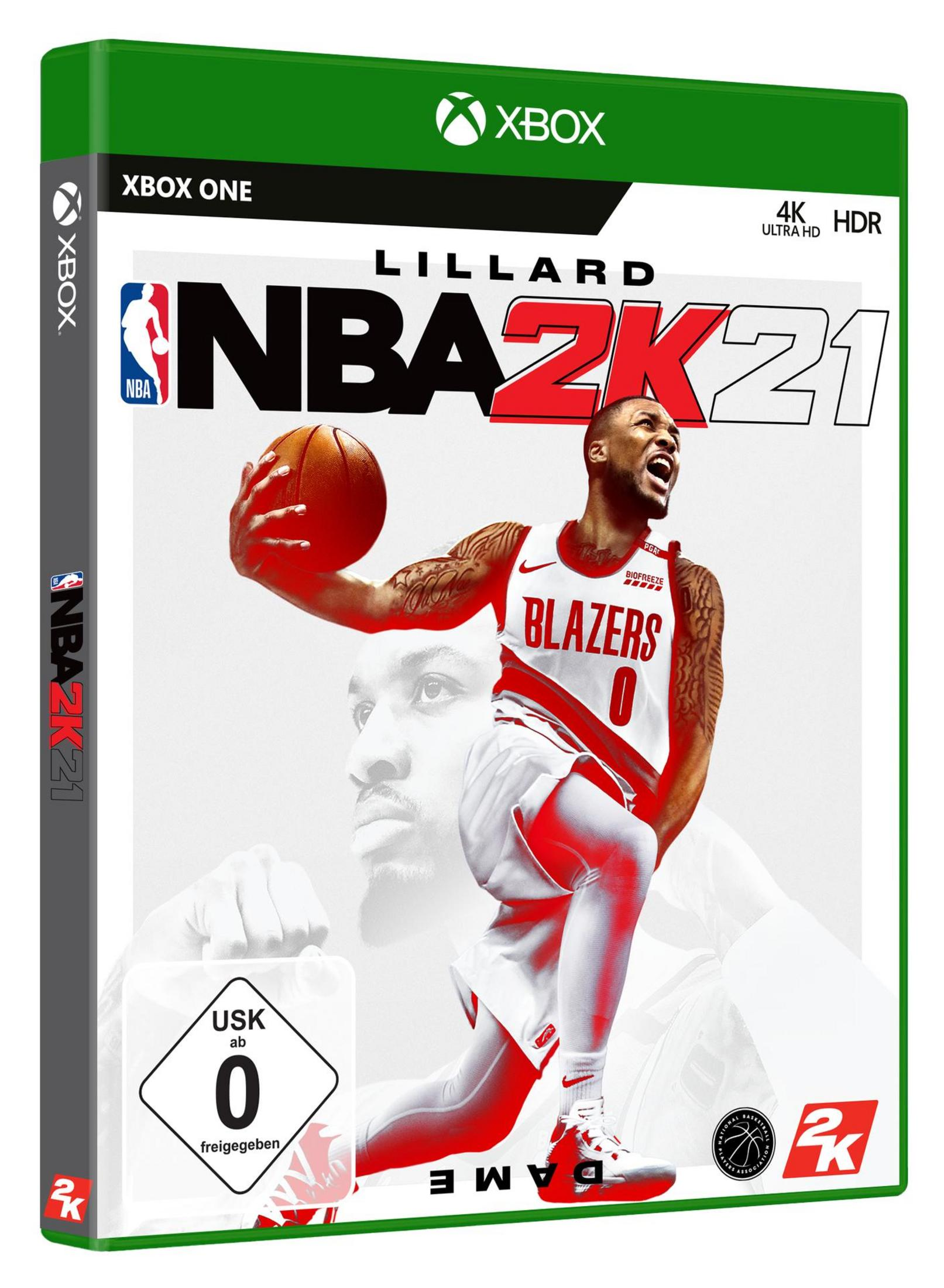 Confezione del gioco NBA 2K21 con un giocatore di basket, il titolo del gioco e il logo Xbox.