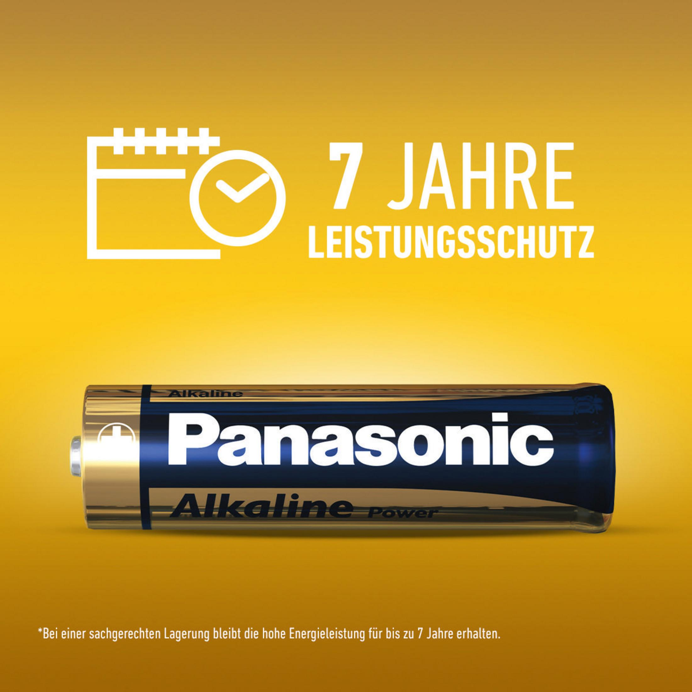 Batteria alcalina Panasonic con testo e sfondo giallo.