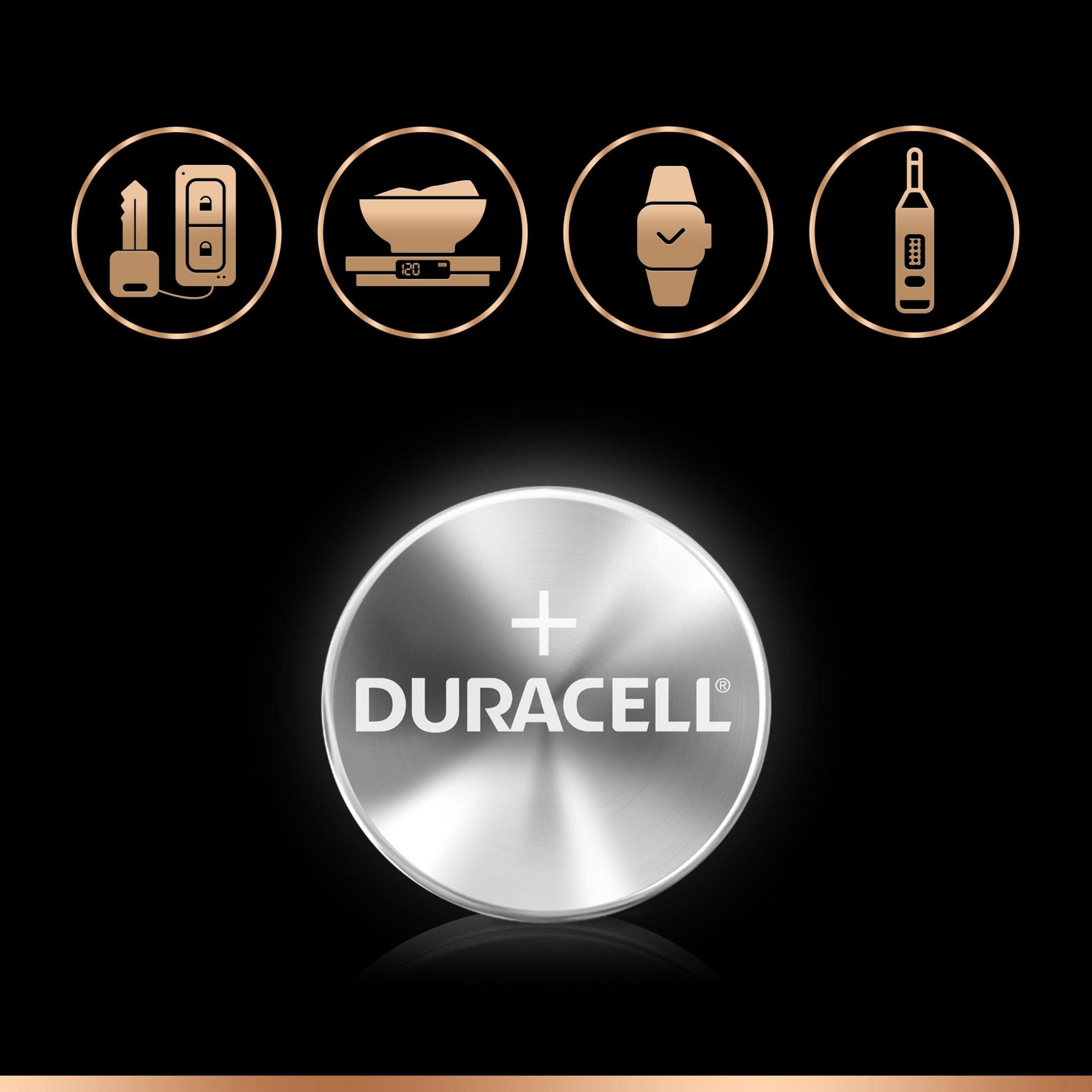 Duracell batterij. Zilver met een zwarte bovenkant. Bevat verschillende pictogrammen die apparaten zoals een sleutel en een horloge voorstellen.