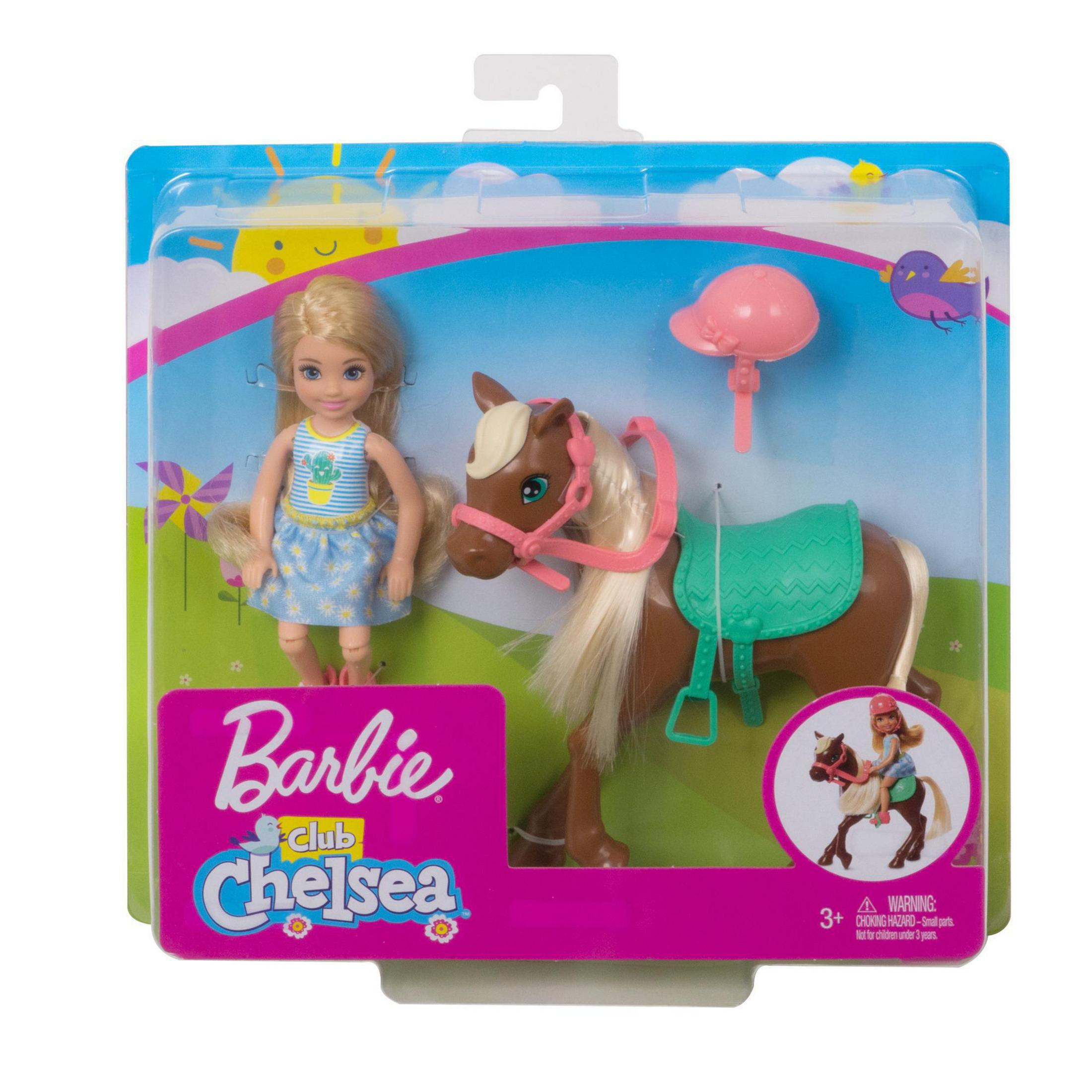 Zestaw zabawek Barbie Club Chelsea z lalką i koniem. Zestaw jest w plastikowym opakowaniu.