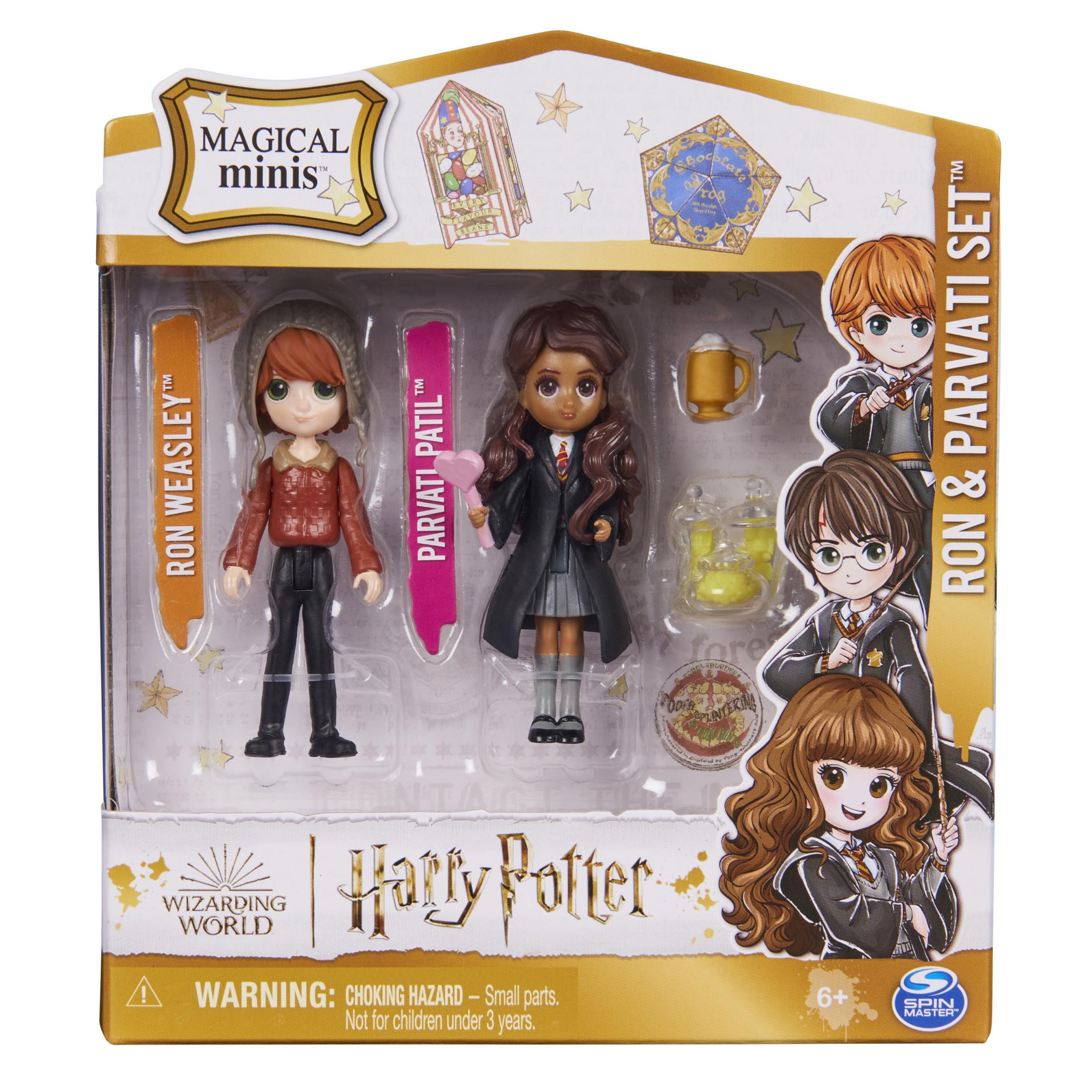 Un set Harry Potter Magical Minis presenta bambole di Ron Weasley e Parvati Patil con oggetti di scena.
