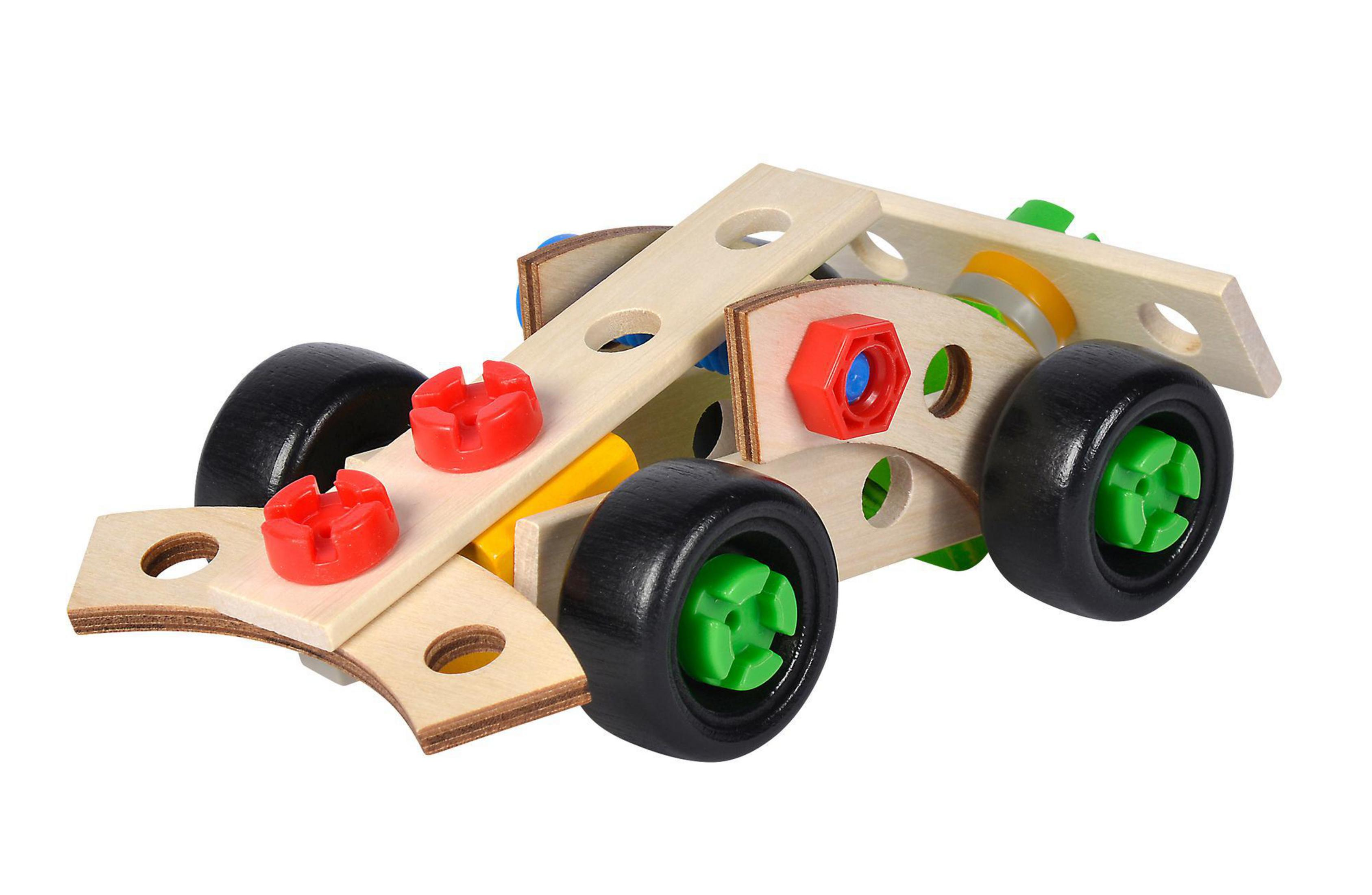 Ein Holzspielzeugauto mit schwarzen Reifen, roten und grünen Steckern und einem hellen Holzkörper.