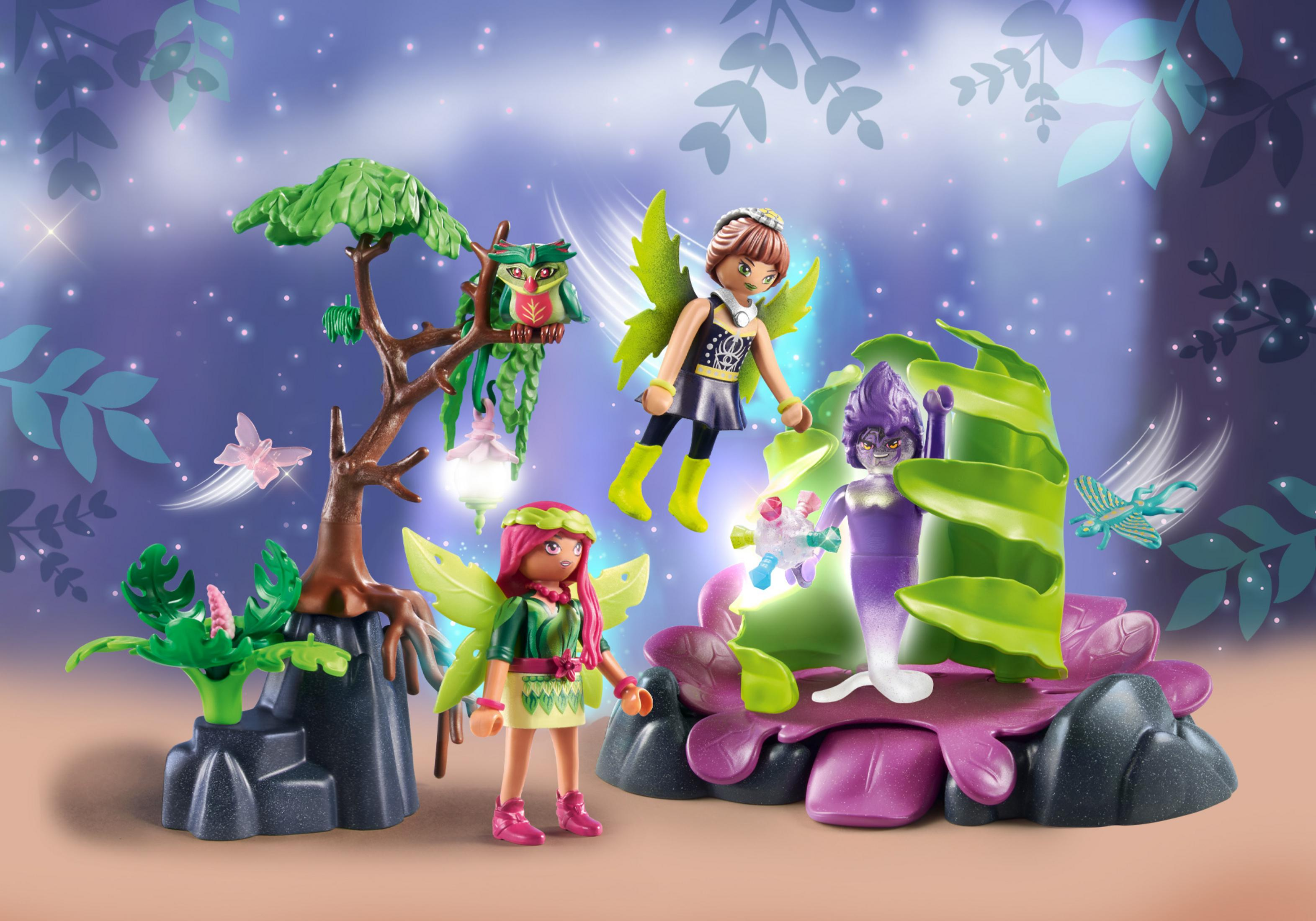 Playmobil Feen-Szene mit Feen, Eule und Baum. Lila und grüne Farben.